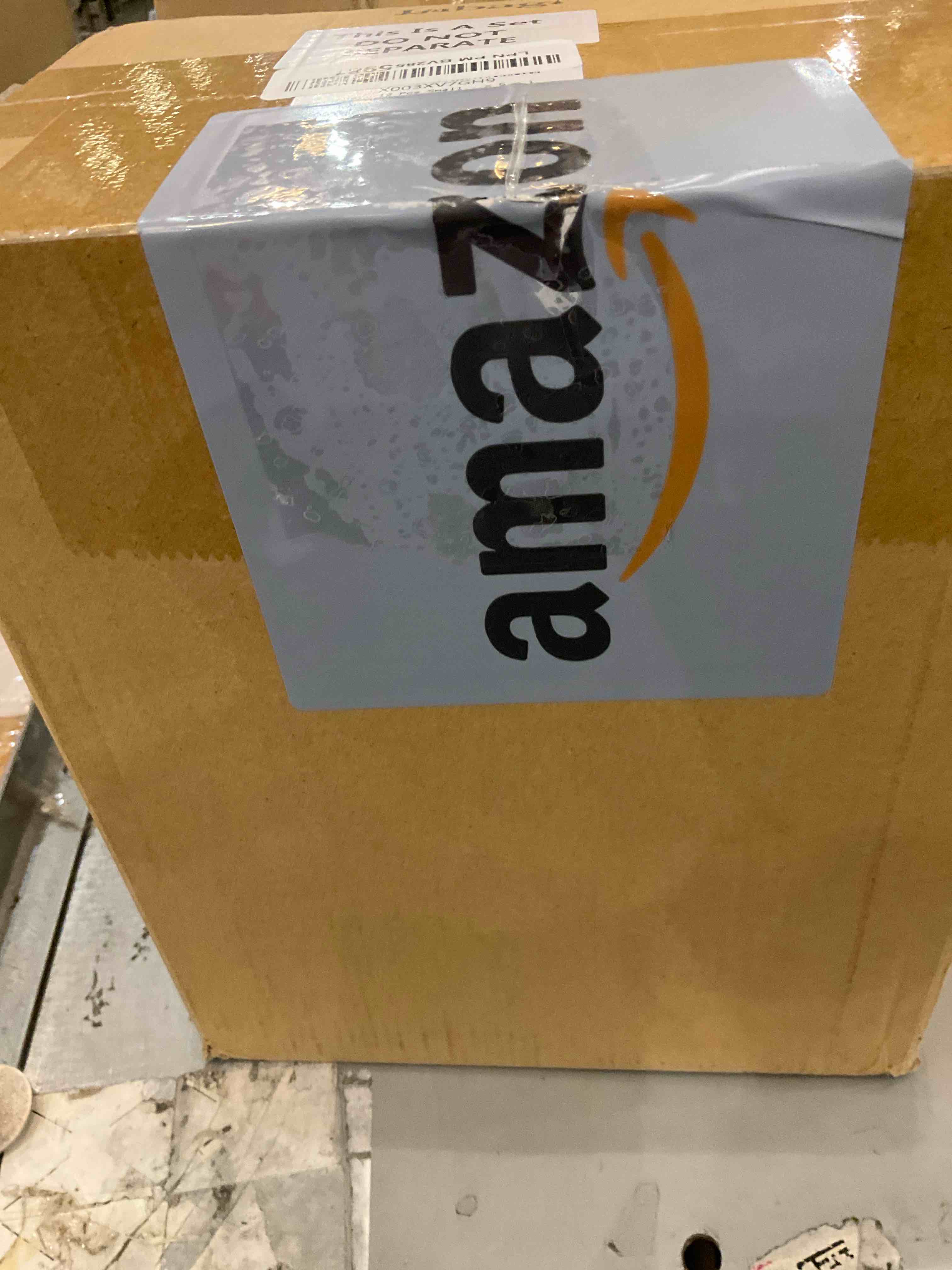 https://s3.amazonaws.com/lotting-images-prod/BargainHunt/EXS01672908_1716215814838.jpeg