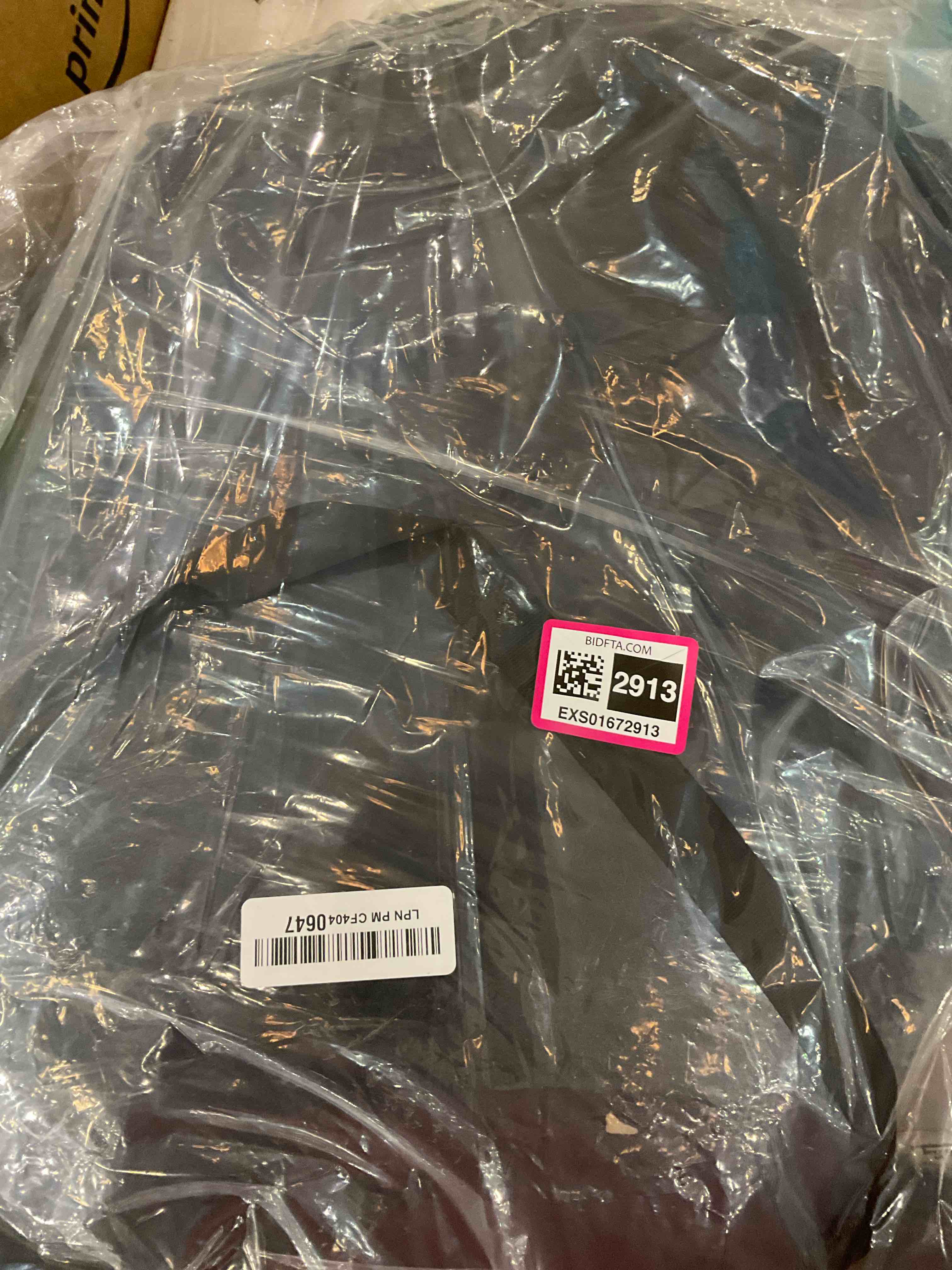 https://s3.amazonaws.com/lotting-images-prod/BargainHunt/EXS01672913_1716216342818.jpeg
