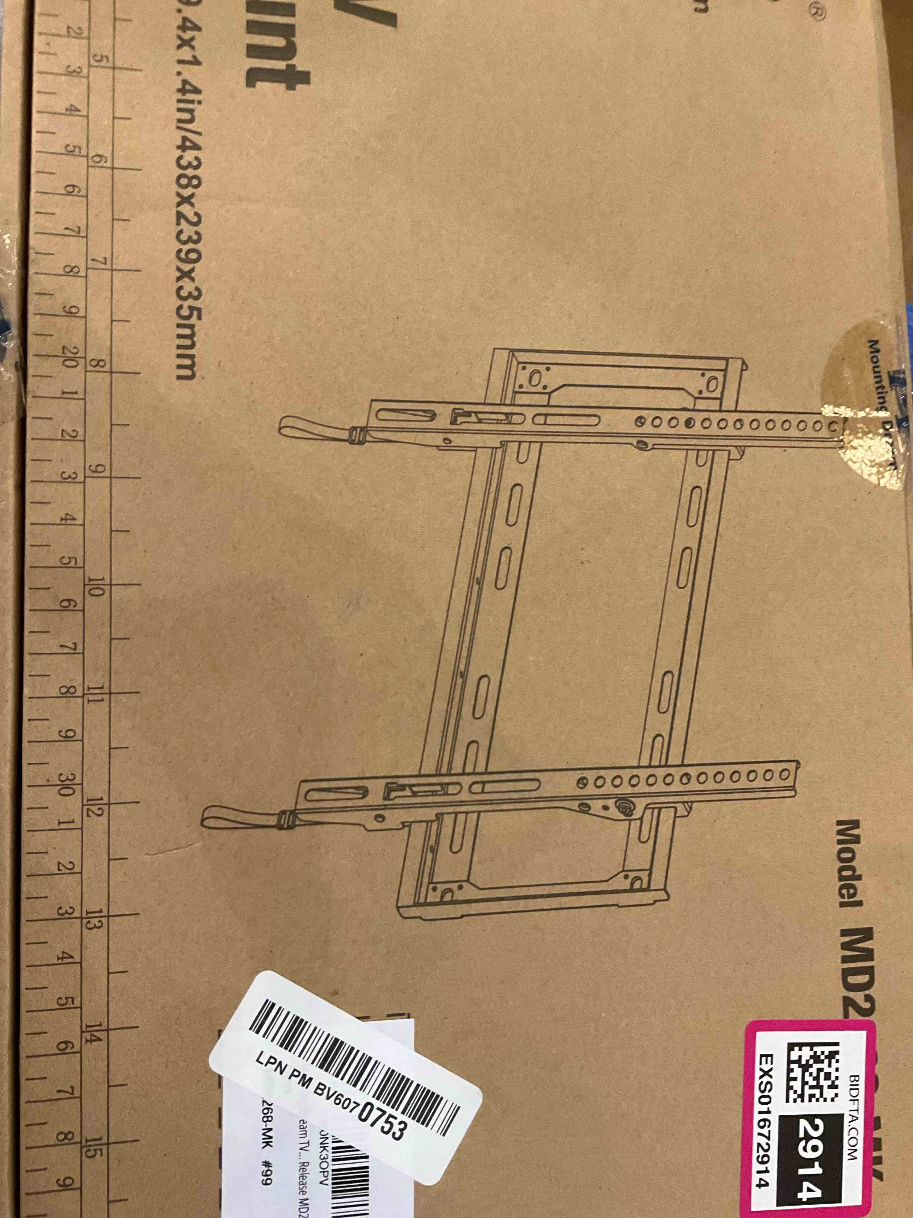 https://s3.amazonaws.com/lotting-images-prod/BargainHunt/EXS01672914_1716216476036.jpeg