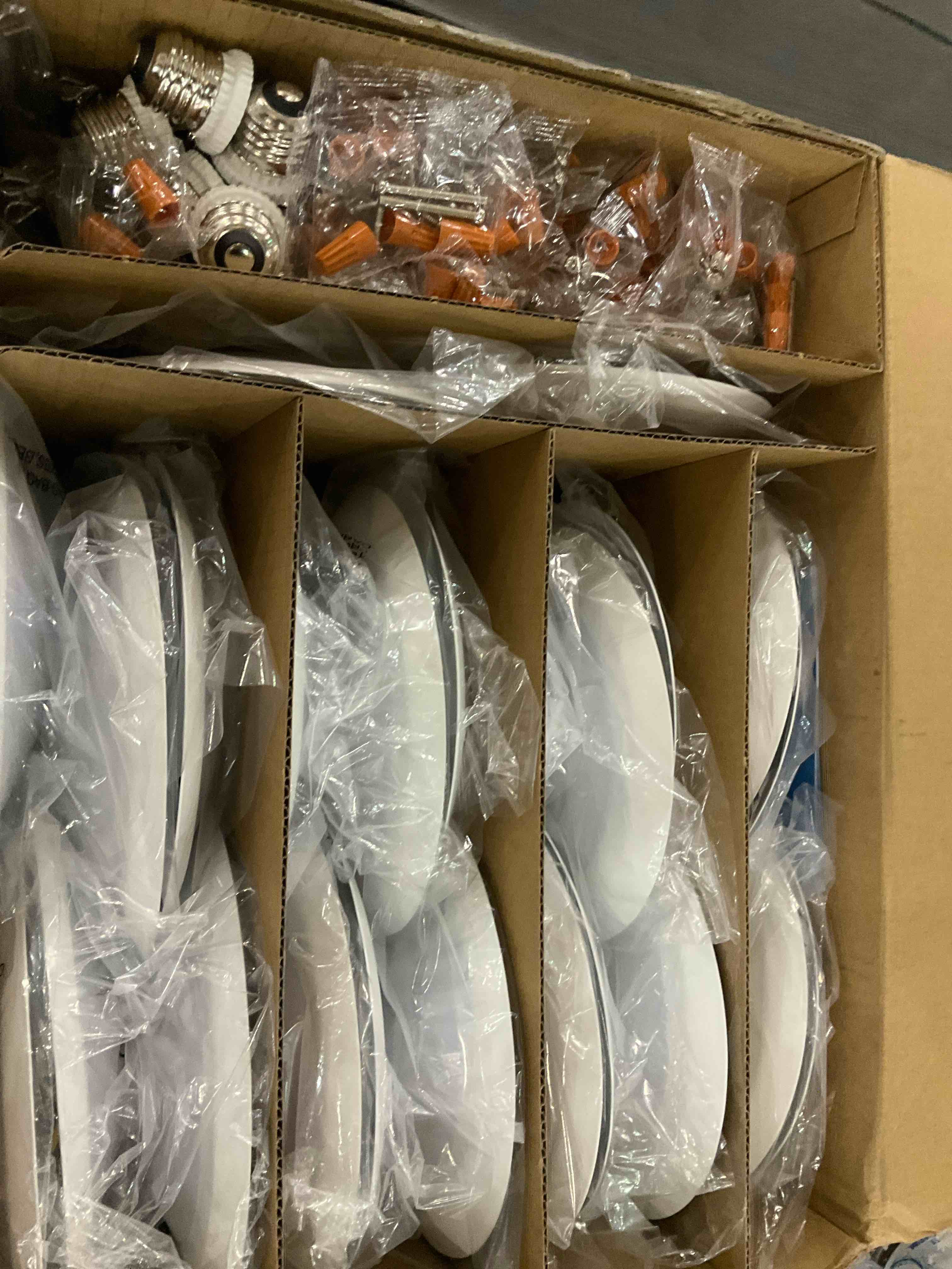 https://s3.amazonaws.com/lotting-images-prod/BargainHunt/EXS01673022_1713529659735.jpeg