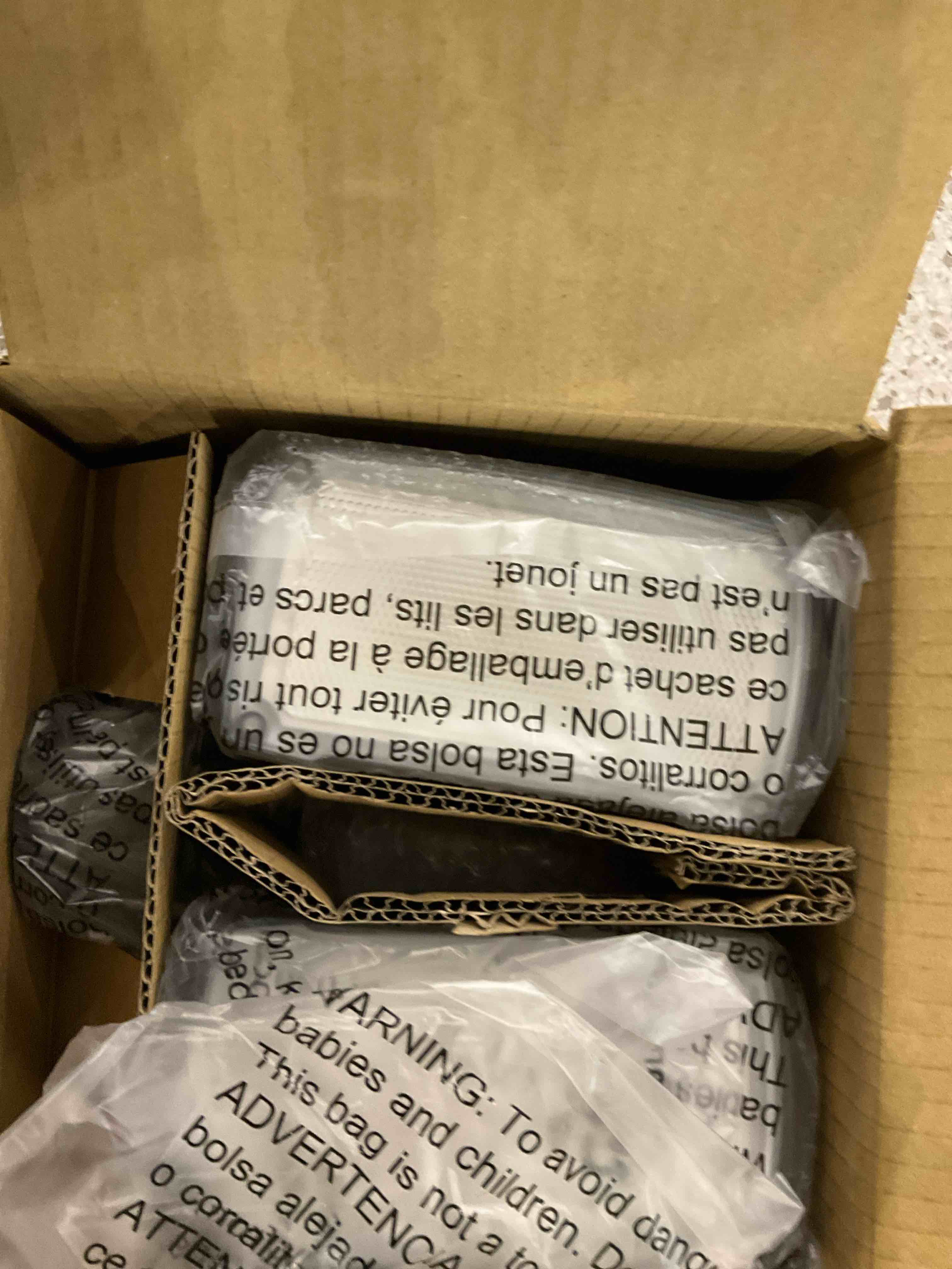 https://s3.amazonaws.com/lotting-images-prod/BargainHunt/EXS01673039_1713535406229.jpeg