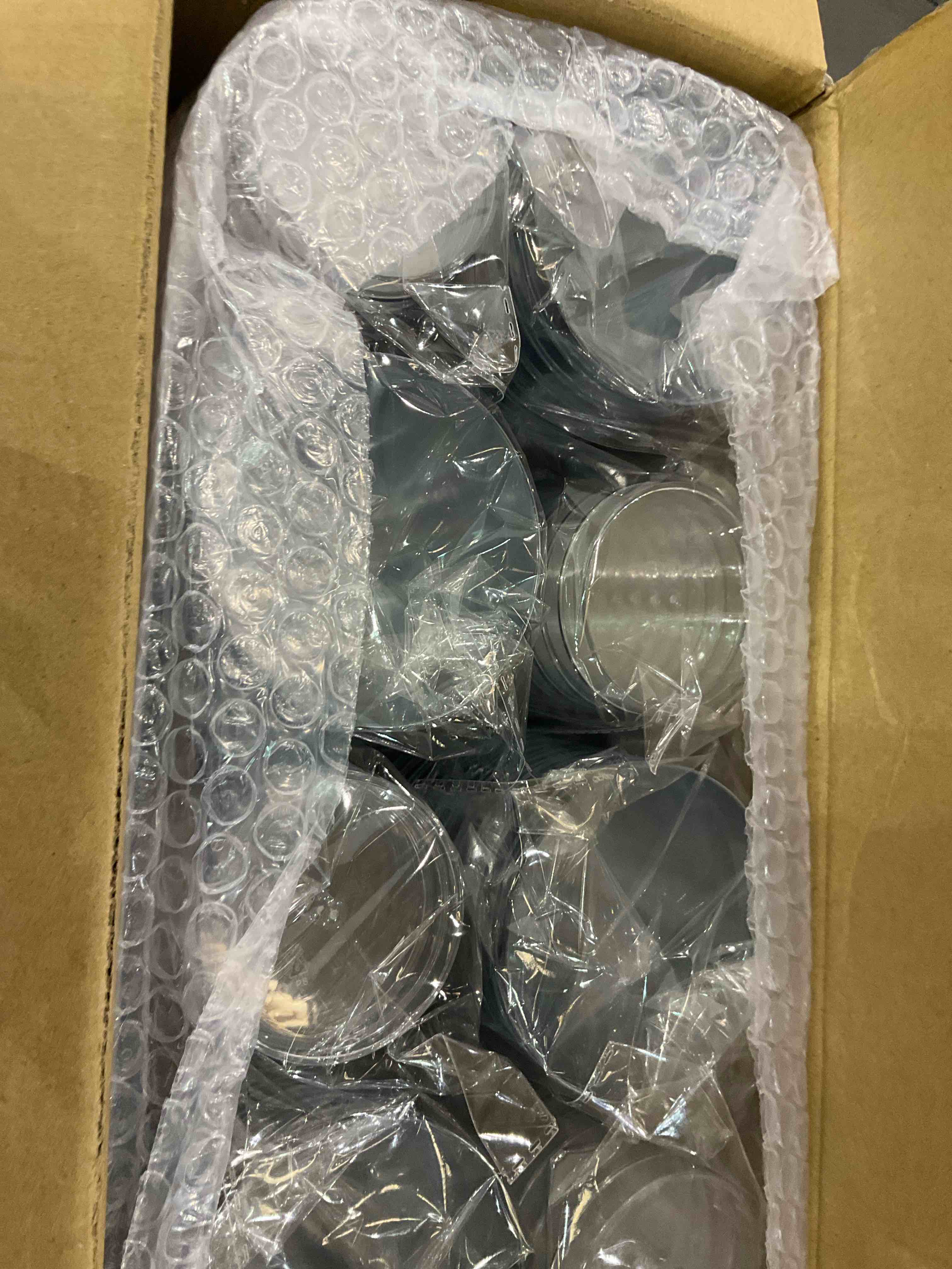 https://s3.amazonaws.com/lotting-images-prod/BargainHunt/EXS01673096_1713546969557.jpeg