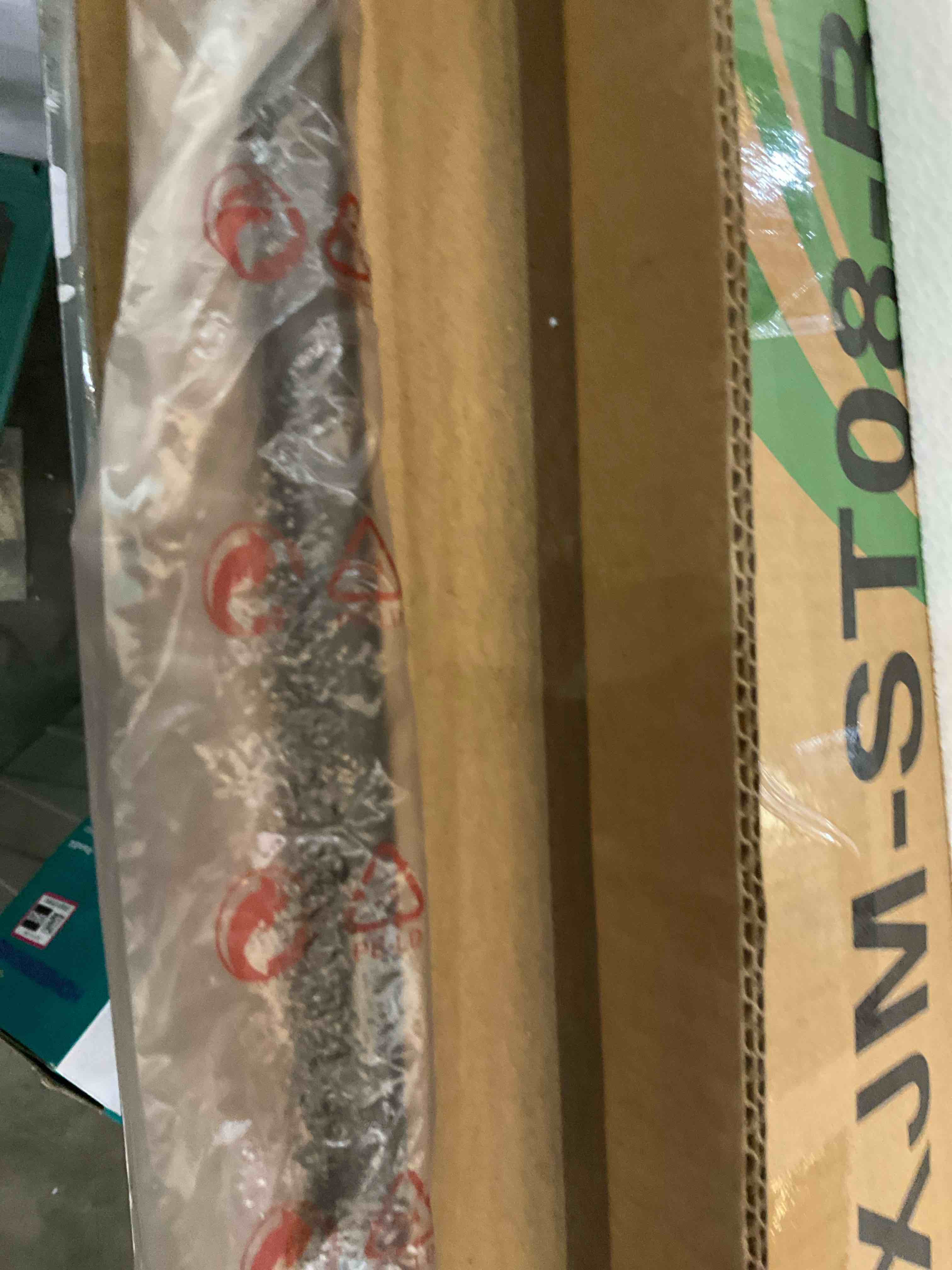 https://s3.amazonaws.com/lotting-images-prod/BargainHunt/EXS01673192_1713800239921.jpeg