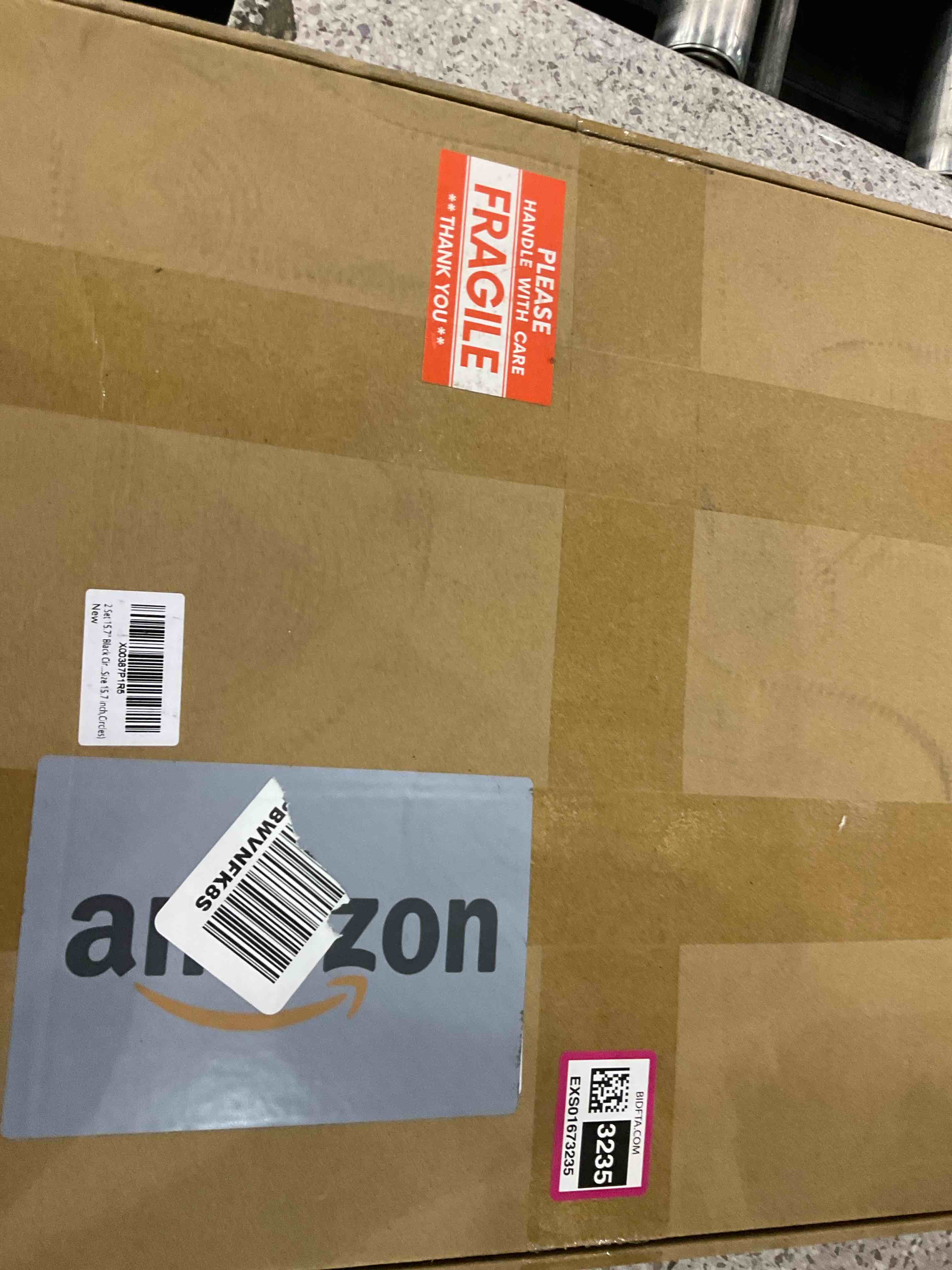 https://s3.amazonaws.com/lotting-images-prod/BargainHunt/EXS01673235_1713873313907.jpeg