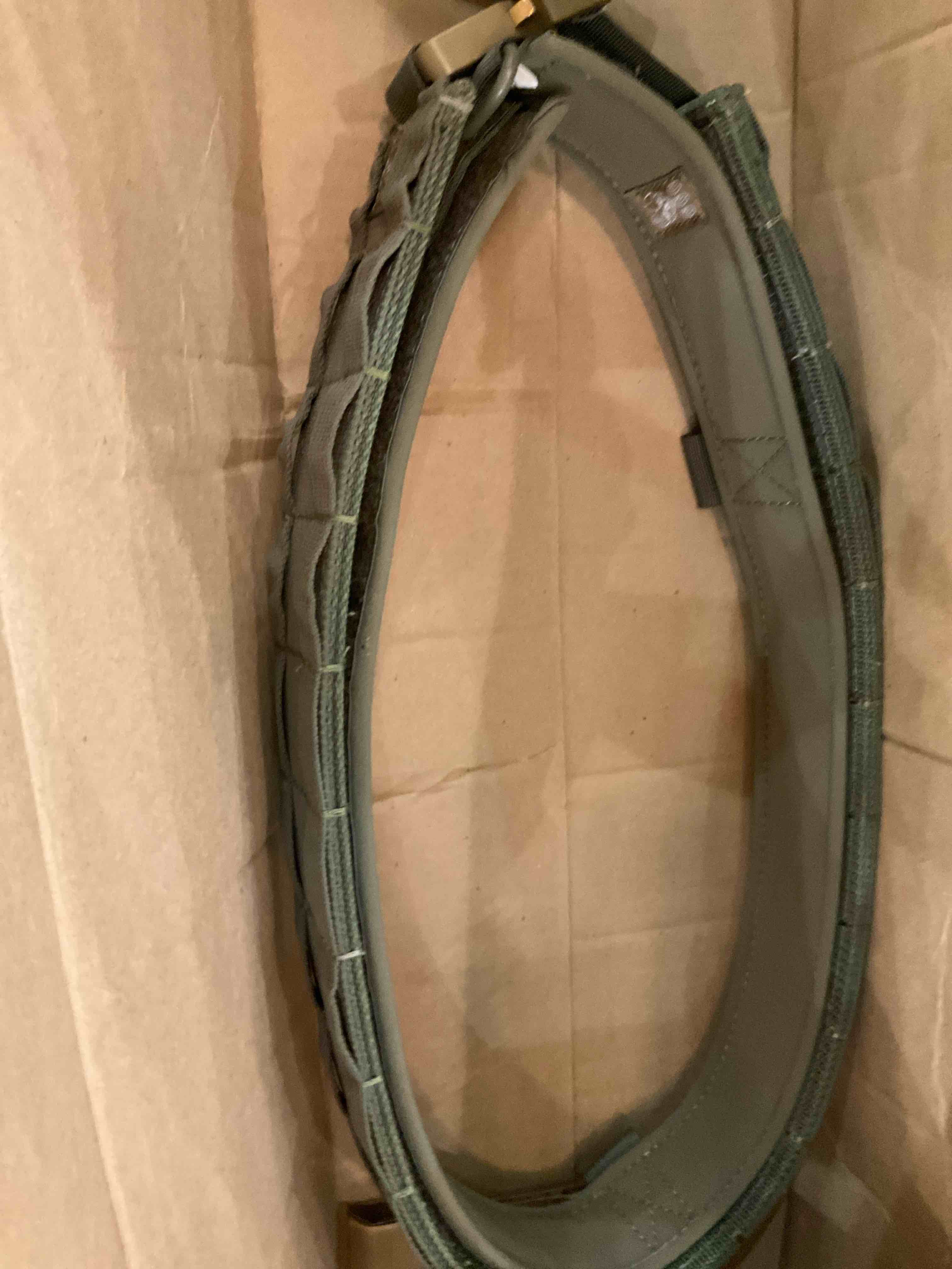 https://s3.amazonaws.com/lotting-images-prod/BargainHunt/EXS01673464_1714065852971.jpeg