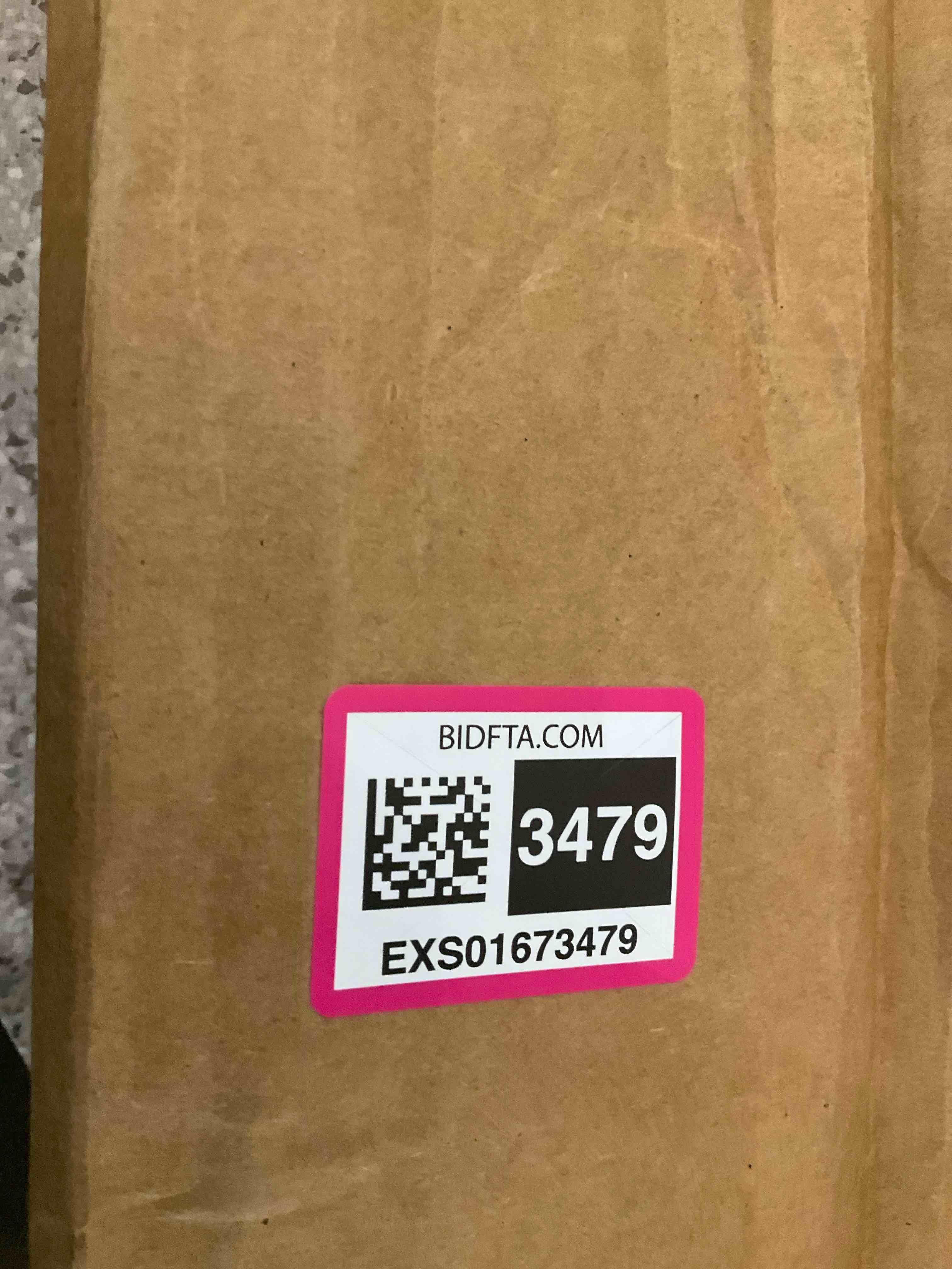 https://s3.amazonaws.com/lotting-images-prod/BargainHunt/EXS01673479_1714069385404.jpeg
