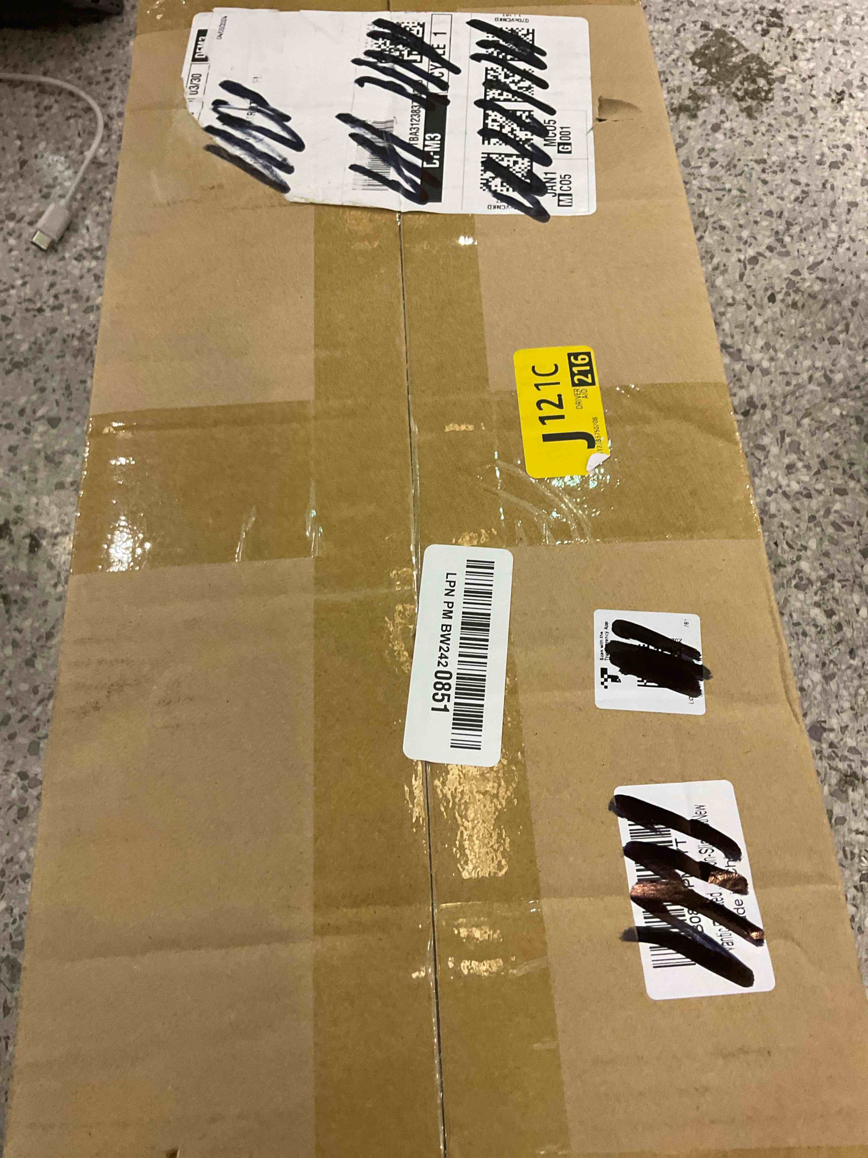 https://s3.amazonaws.com/lotting-images-prod/BargainHunt/EXS01673654_1713548049084.jpeg