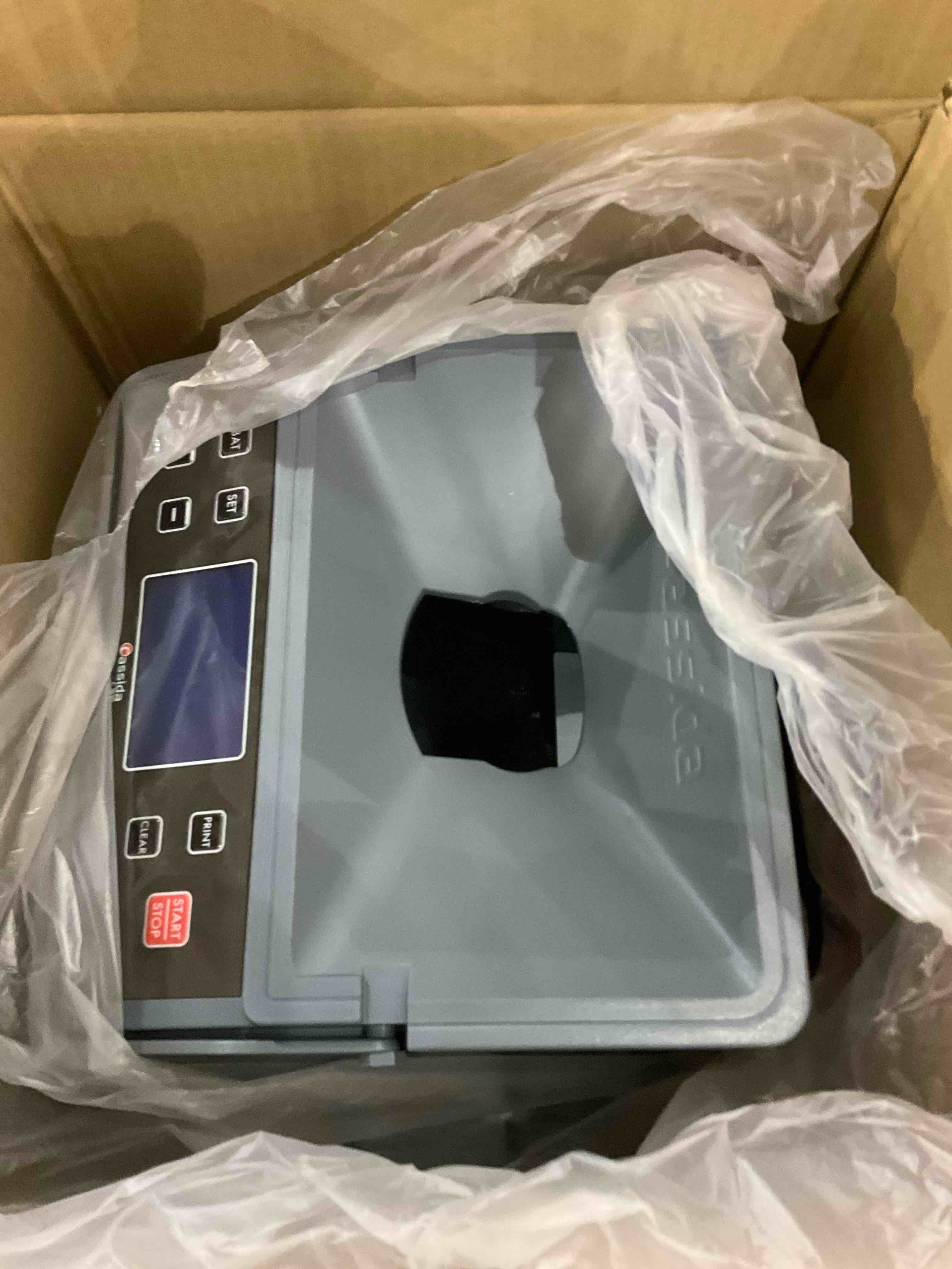 https://s3.amazonaws.com/lotting-images-prod/BargainHunt/EXS01673995_1714045436957.jpeg