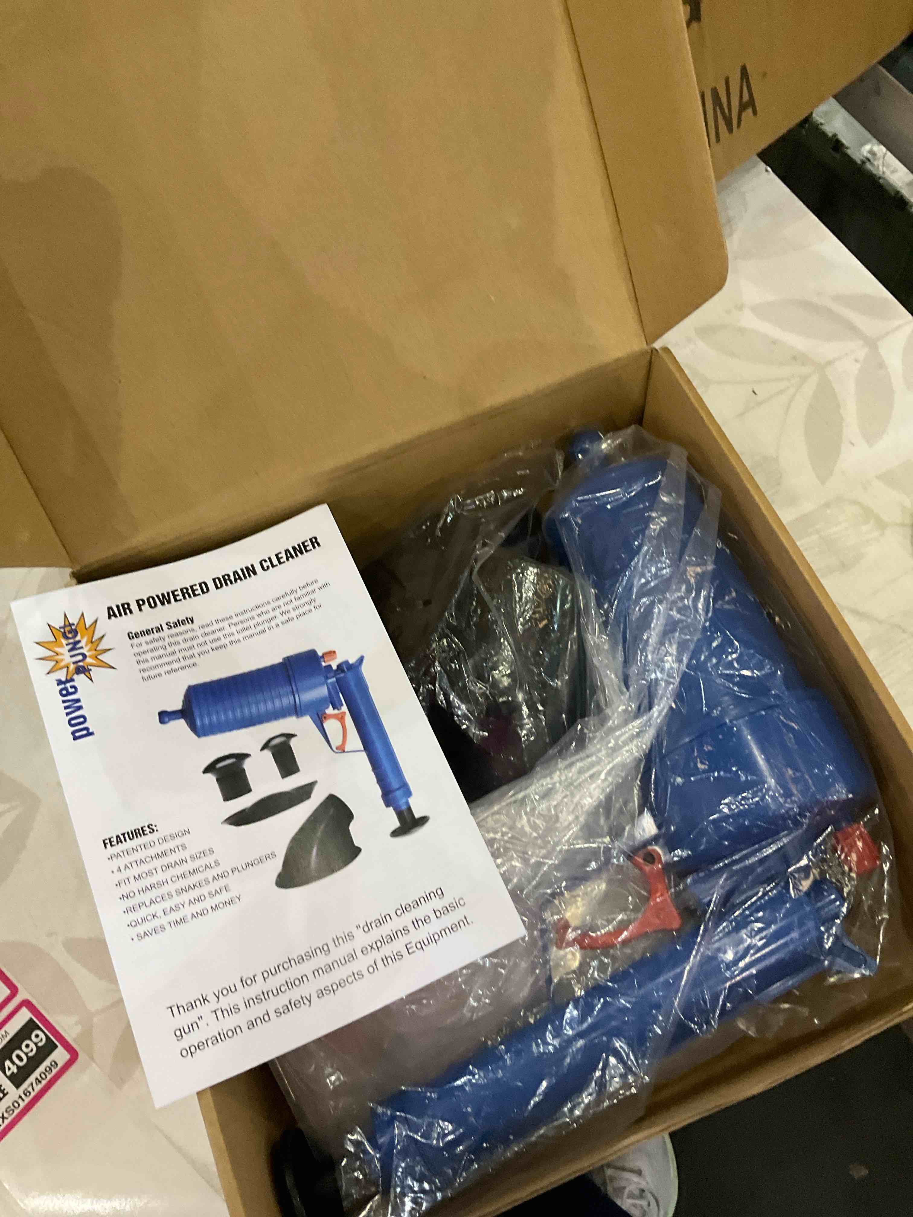 https://s3.amazonaws.com/lotting-images-prod/BargainHunt/EXS01674099_1715707107278.jpeg