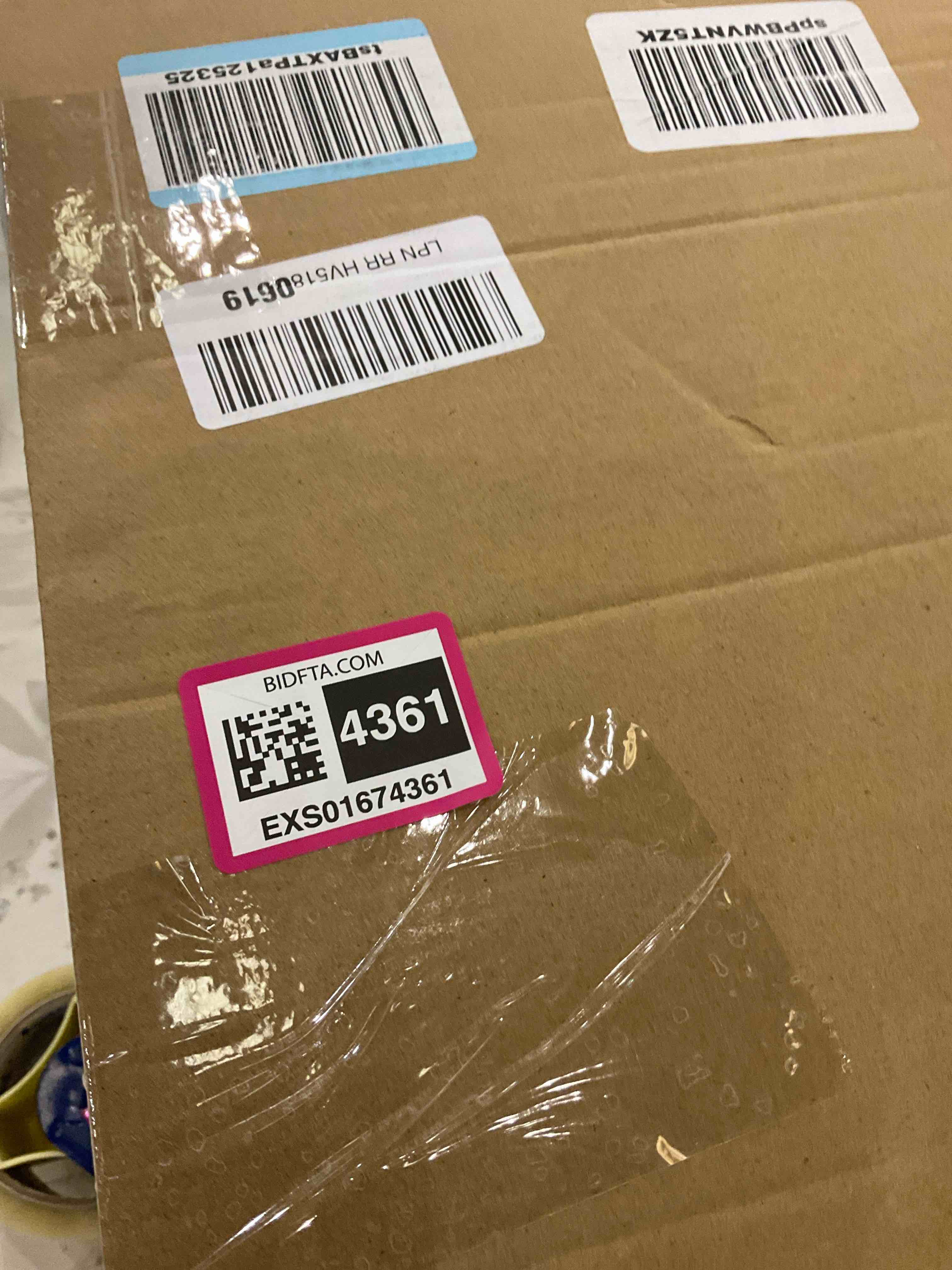 https://s3.amazonaws.com/lotting-images-prod/BargainHunt/EXS01674361_1715794812987.jpeg
