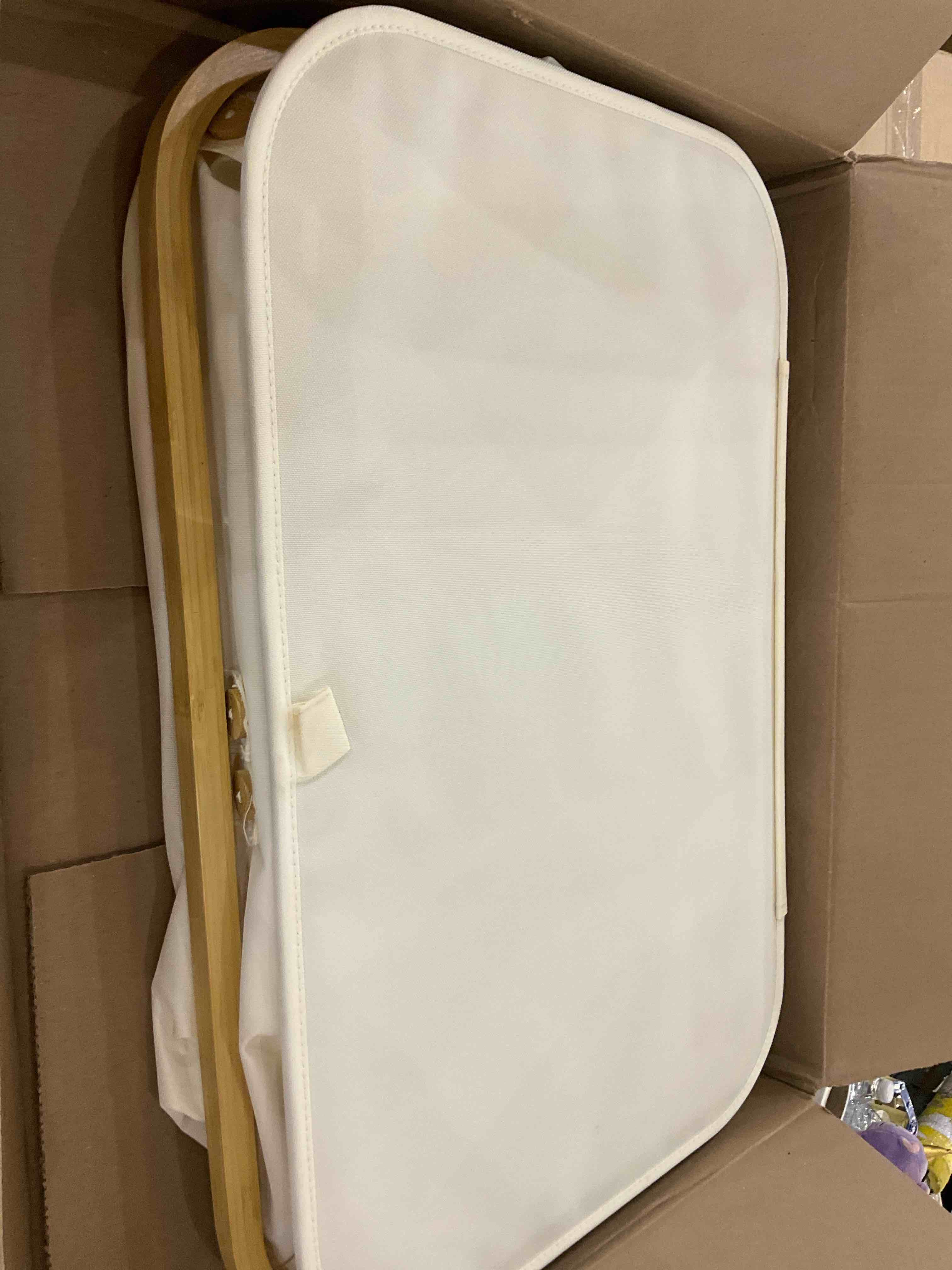https://s3.amazonaws.com/lotting-images-prod/BargainHunt/EXS01674515_1714052065372.jpeg