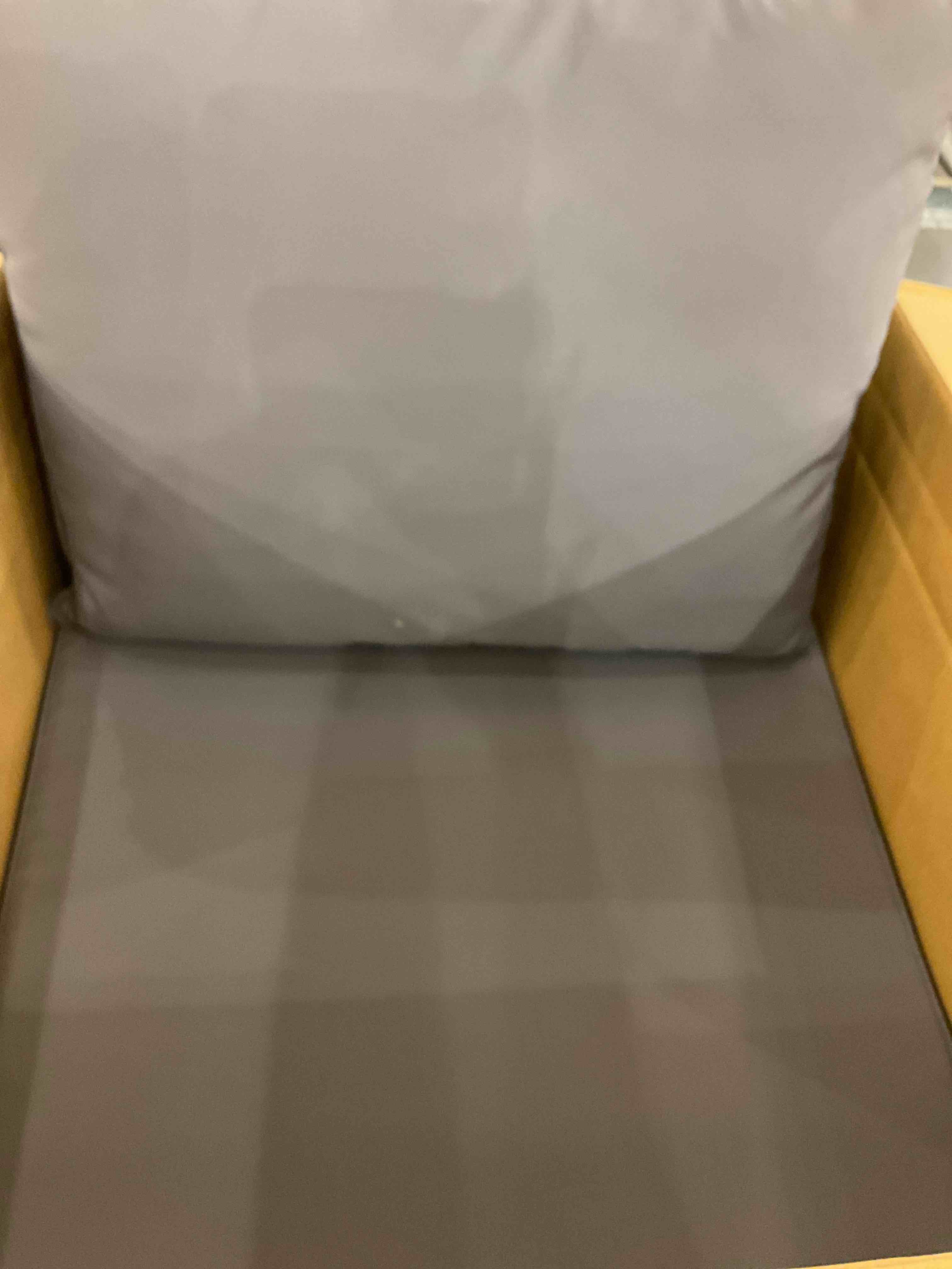 https://s3.amazonaws.com/lotting-images-prod/BargainHunt/EXS01674697_1714150727424.jpeg