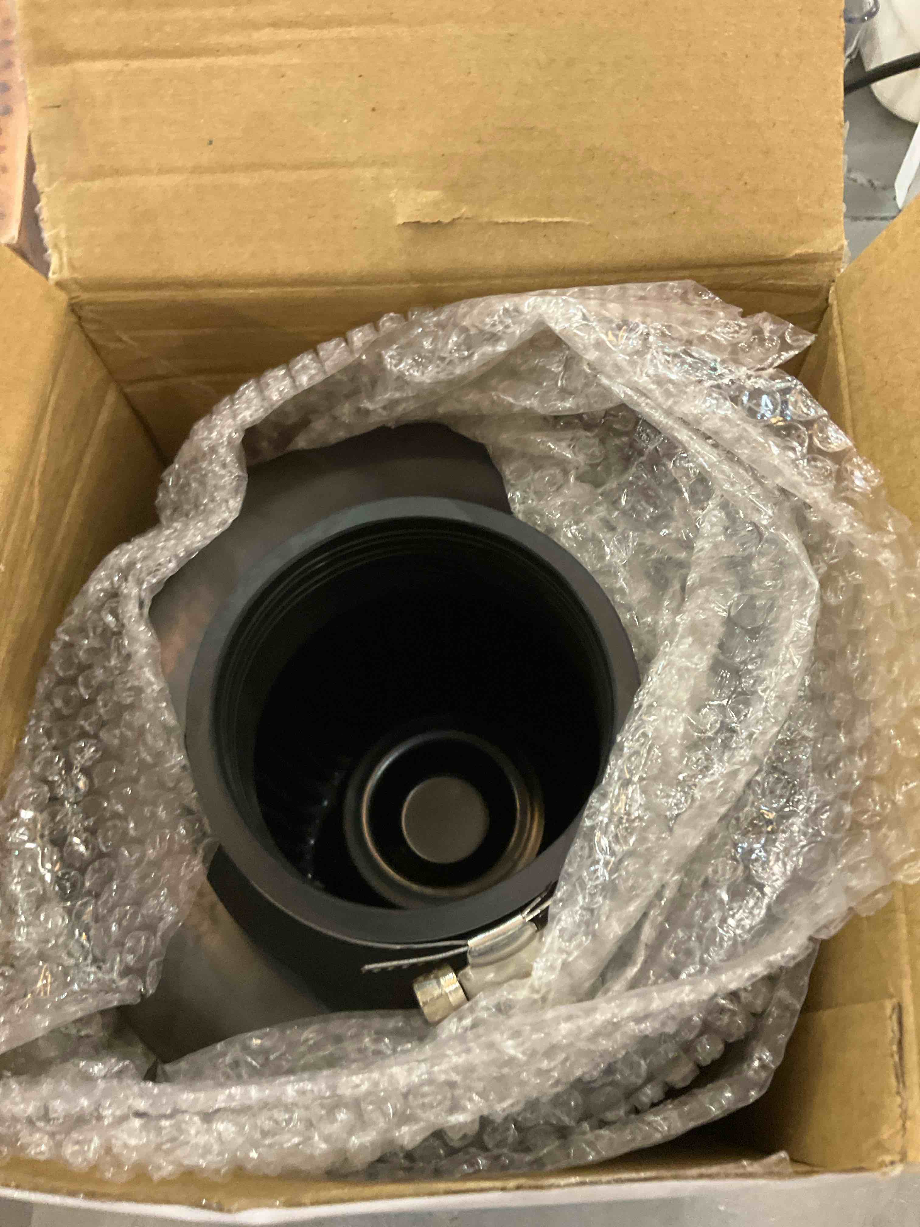 https://s3.amazonaws.com/lotting-images-prod/BargainHunt/EXS01674753_1714398330044.jpeg