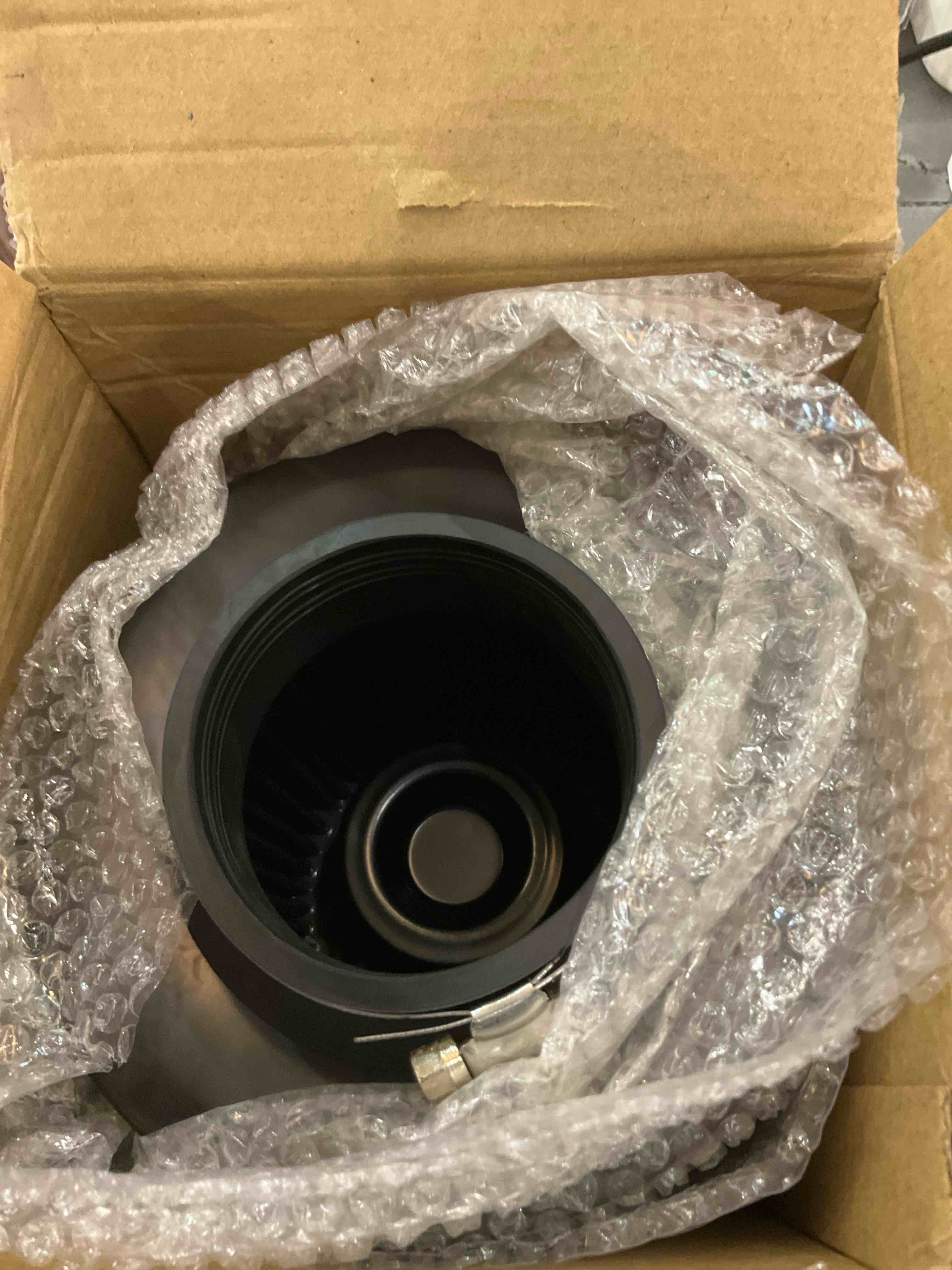 https://s3.amazonaws.com/lotting-images-prod/BargainHunt/EXS01674753_1714398331087.jpeg