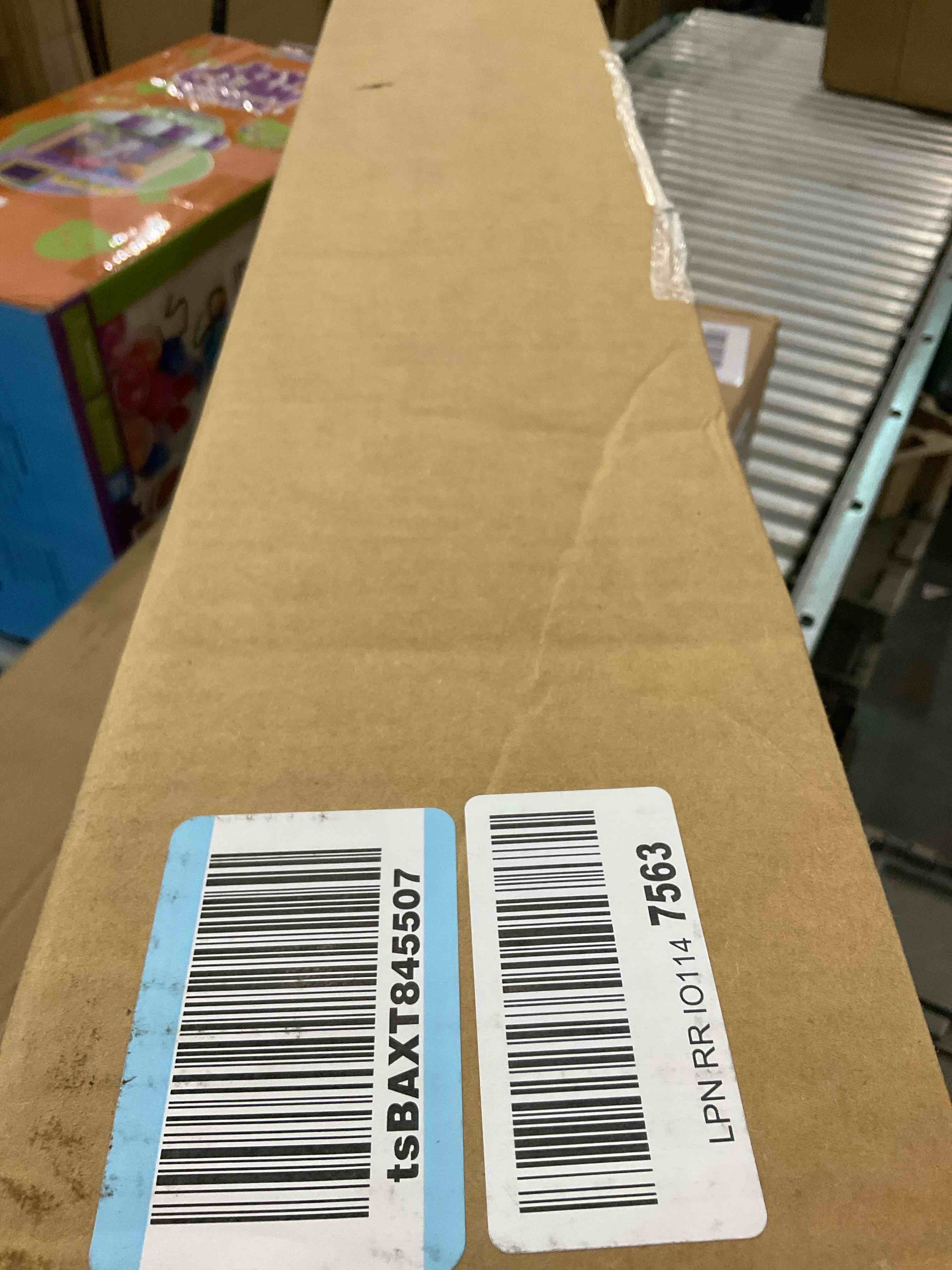 https://s3.amazonaws.com/lotting-images-prod/BargainHunt/EXS01674925_1714490777472.jpeg