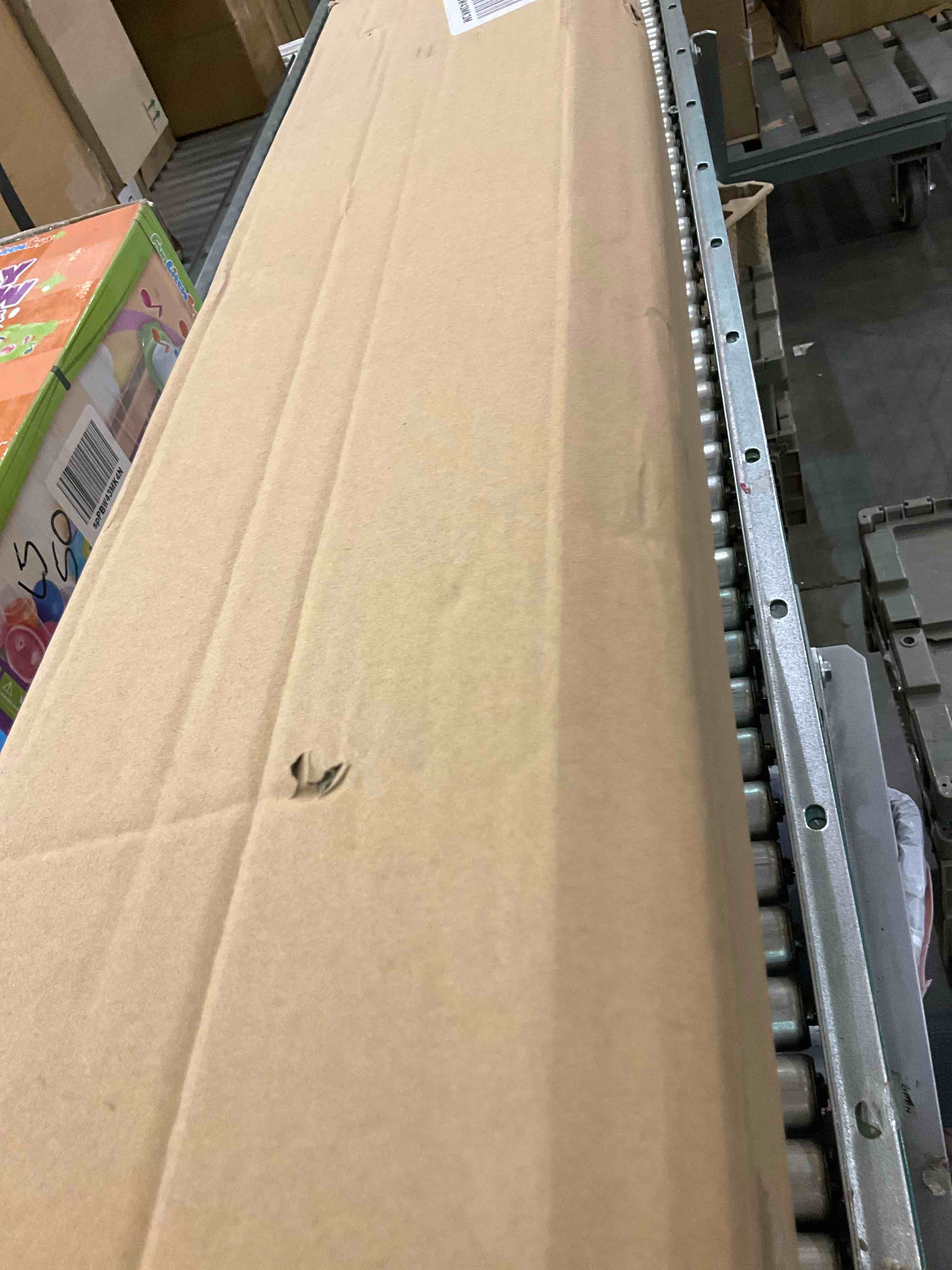 https://s3.amazonaws.com/lotting-images-prod/BargainHunt/EXS01674926_1714490893913.jpeg