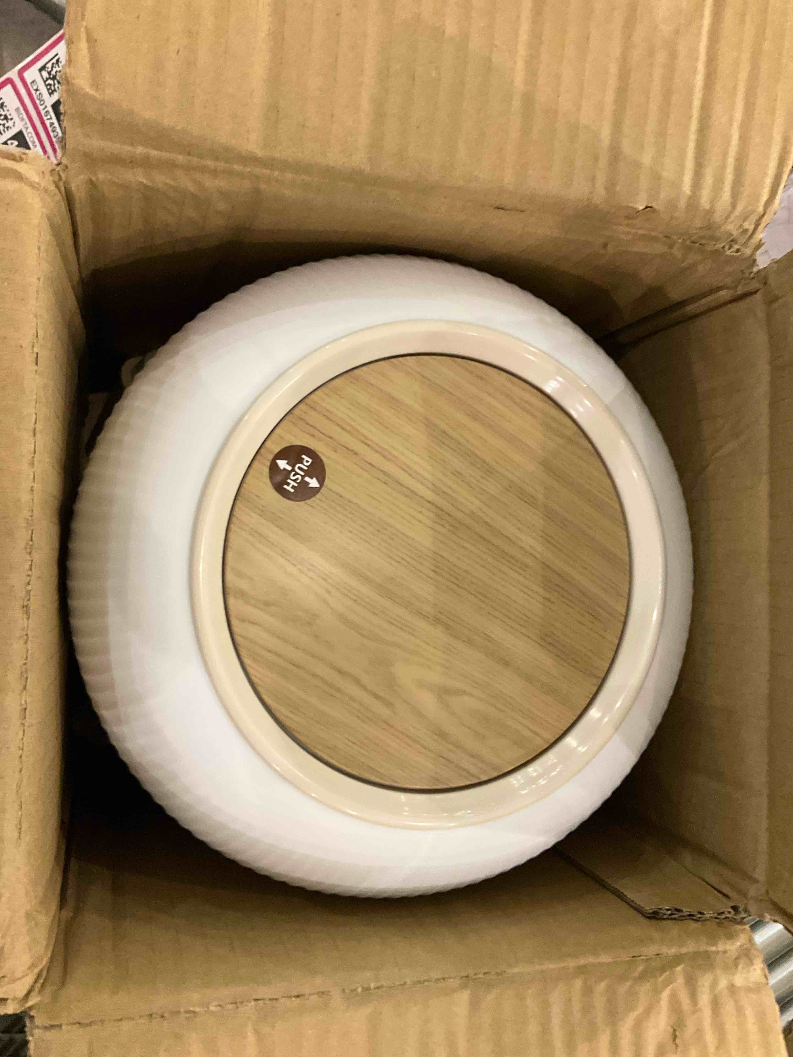https://s3.amazonaws.com/lotting-images-prod/BargainHunt/EXS01674929_1714491386907.jpeg