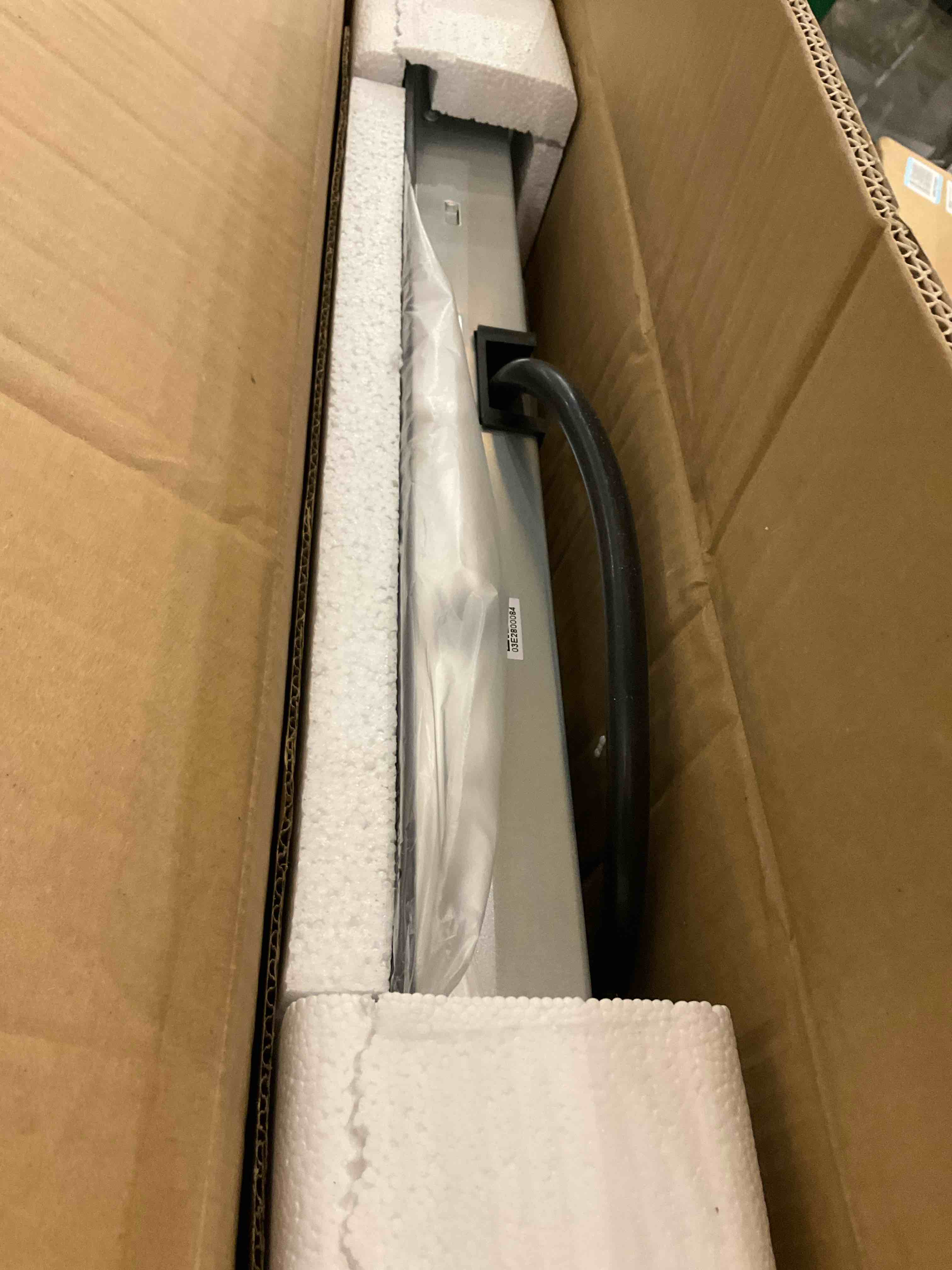 https://s3.amazonaws.com/lotting-images-prod/BargainHunt/EXS01674936_1714495024655.jpeg