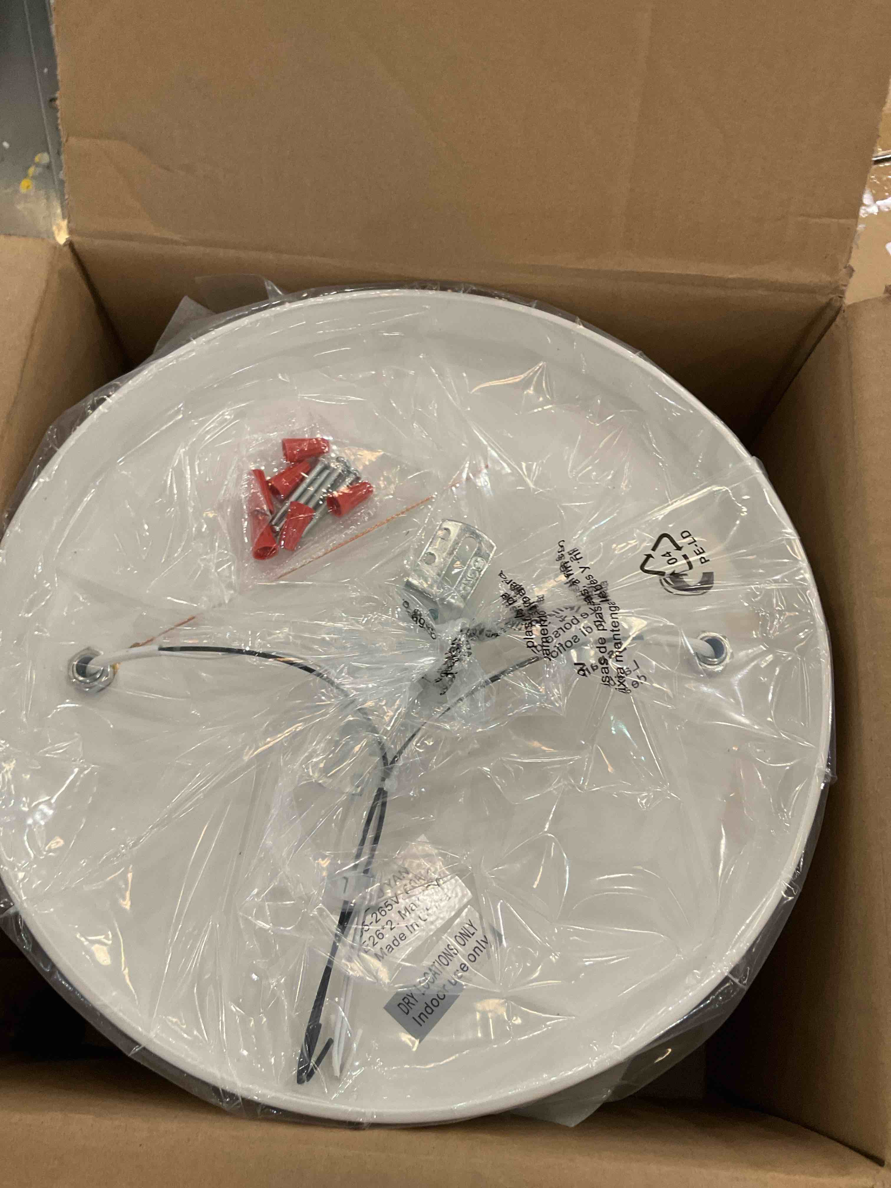 https://s3.amazonaws.com/lotting-images-prod/BargainHunt/EXS01674944_1714496150934.jpeg