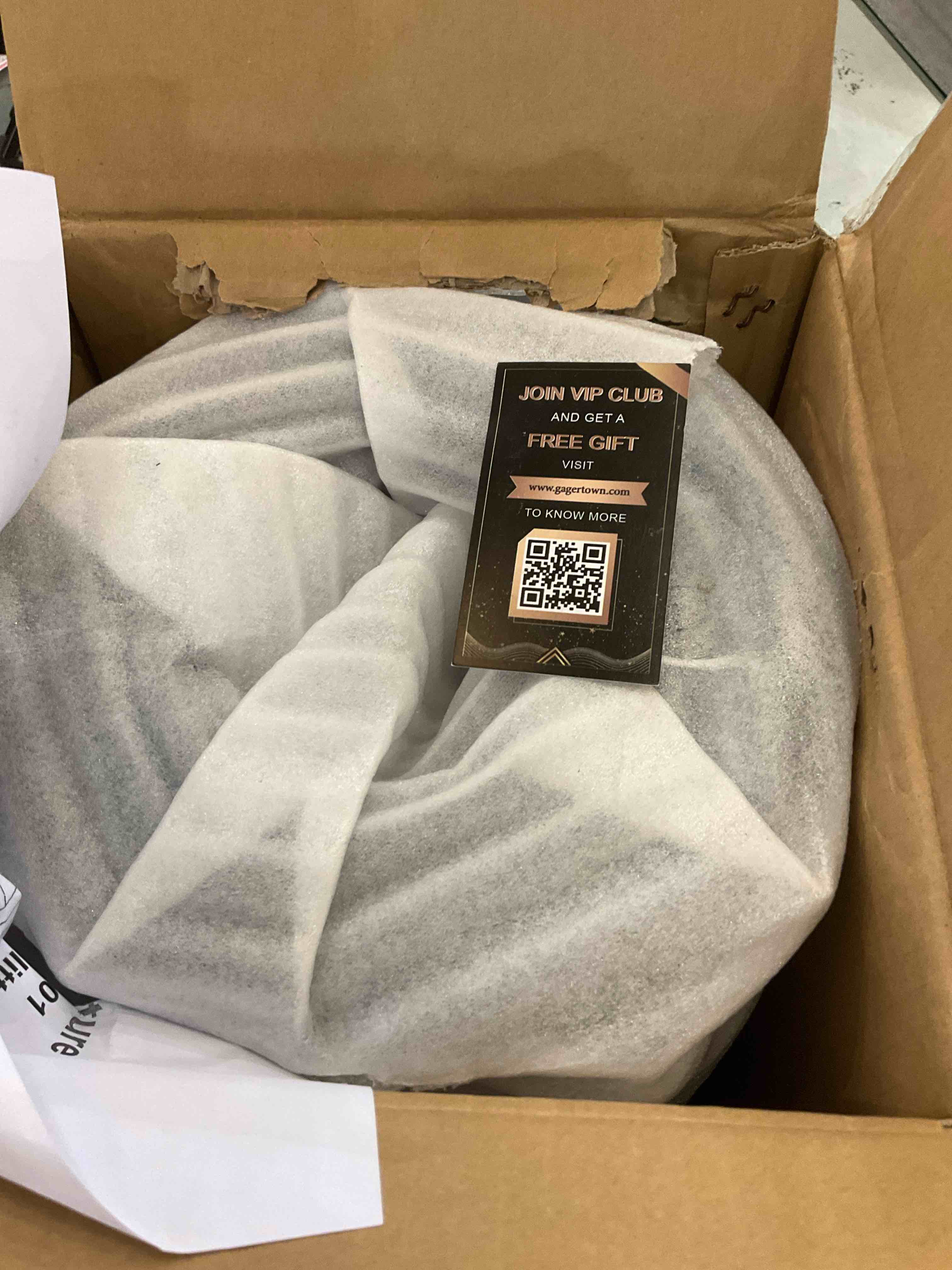 https://s3.amazonaws.com/lotting-images-prod/BargainHunt/EXS01675028_1713800490710.jpeg