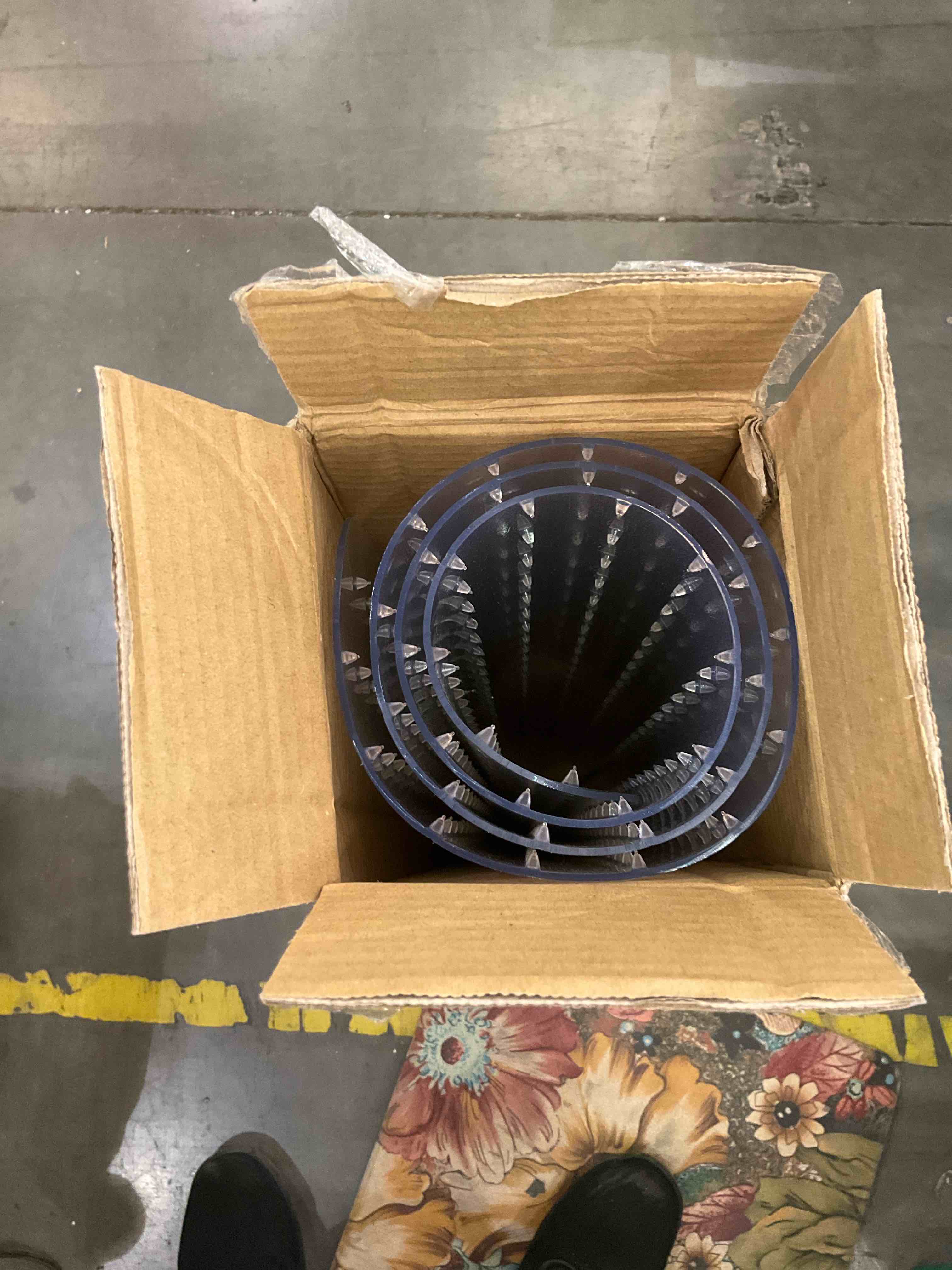 https://s3.amazonaws.com/lotting-images-prod/BargainHunt/EXS01675190_1713885781824.jpeg