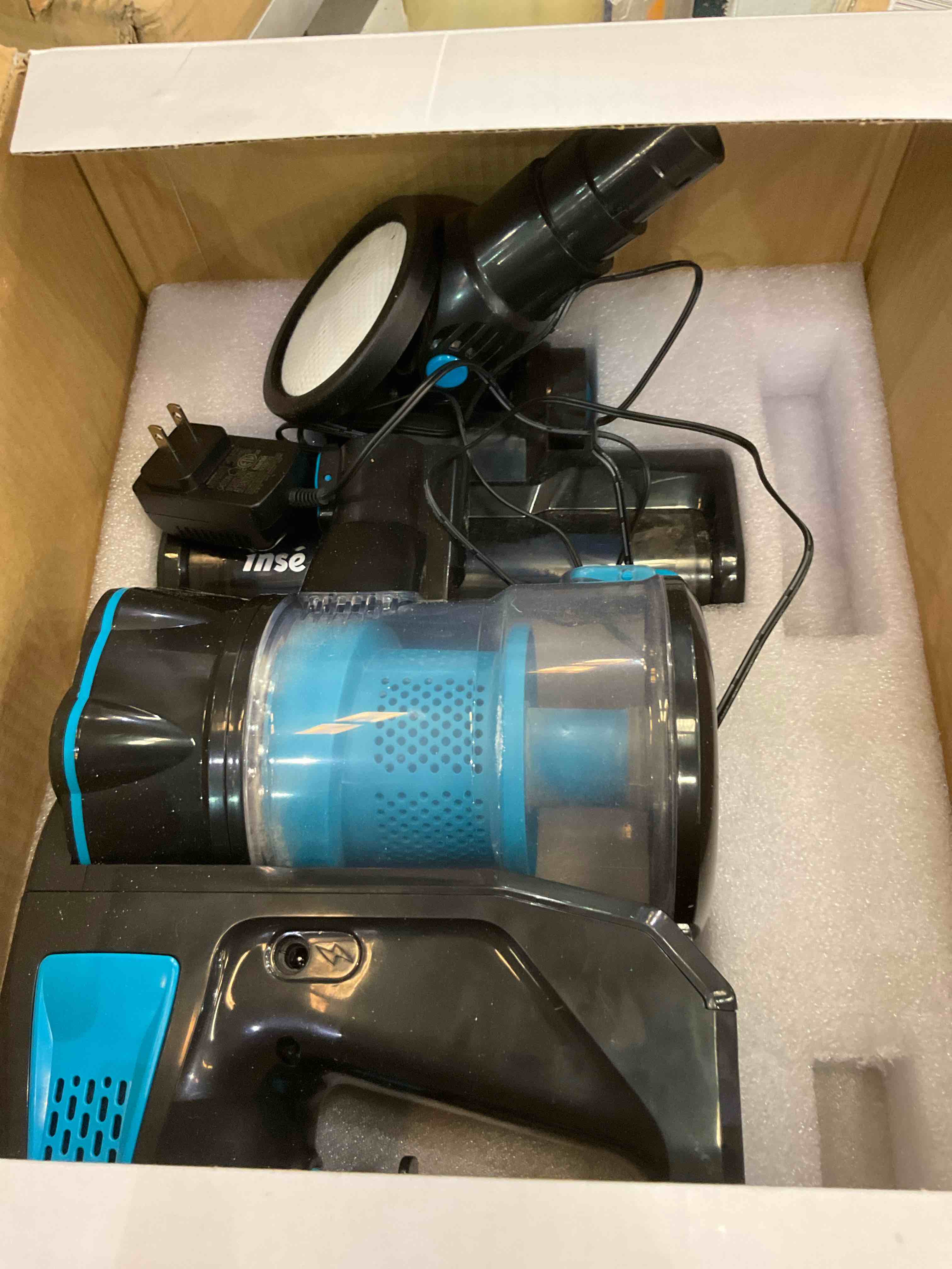 https://s3.amazonaws.com/lotting-images-prod/BargainHunt/EXS01675385_1713972339718.jpeg