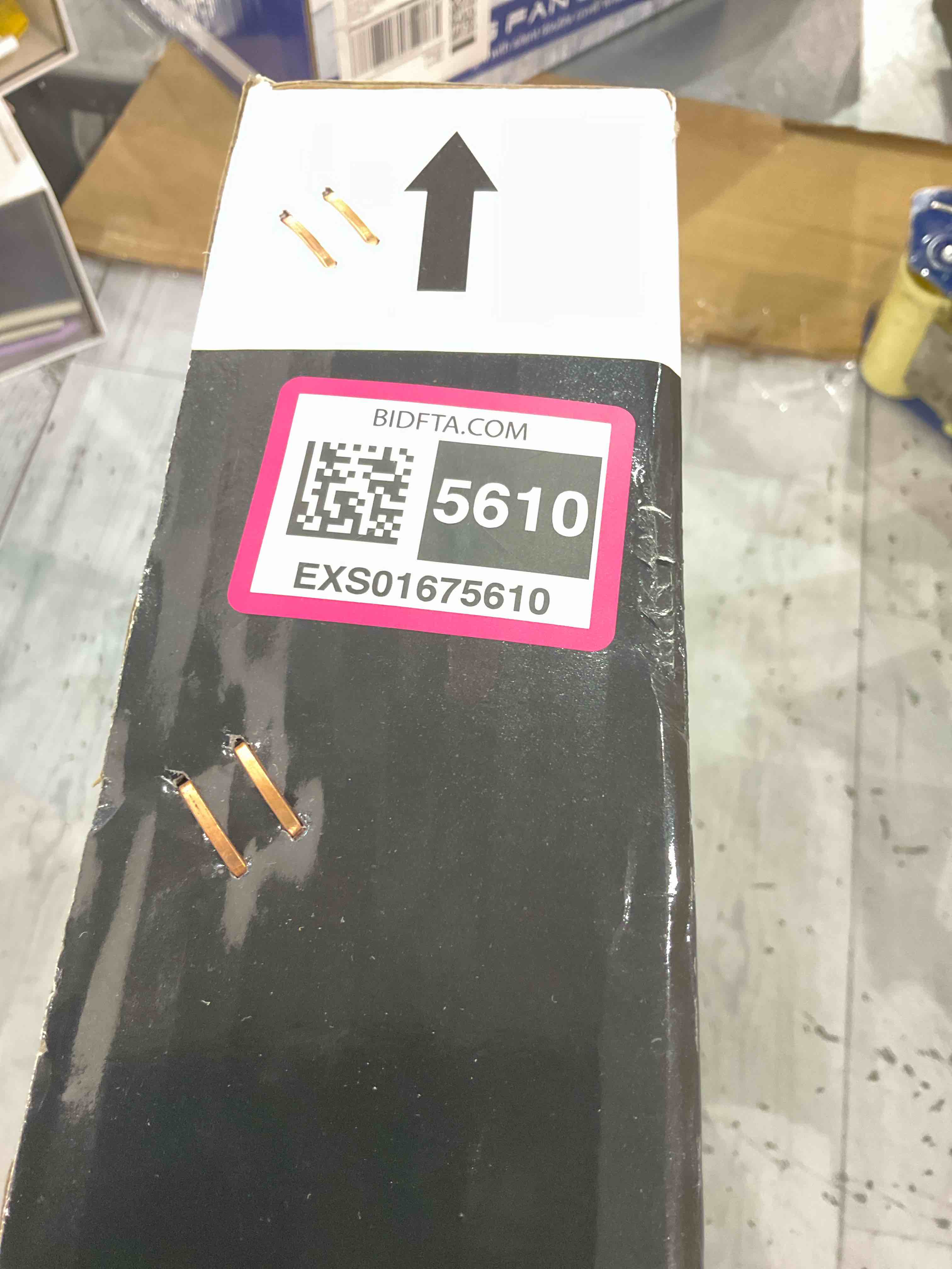 https://s3.amazonaws.com/lotting-images-prod/BargainHunt/EXS01675610_1713786241669.jpeg