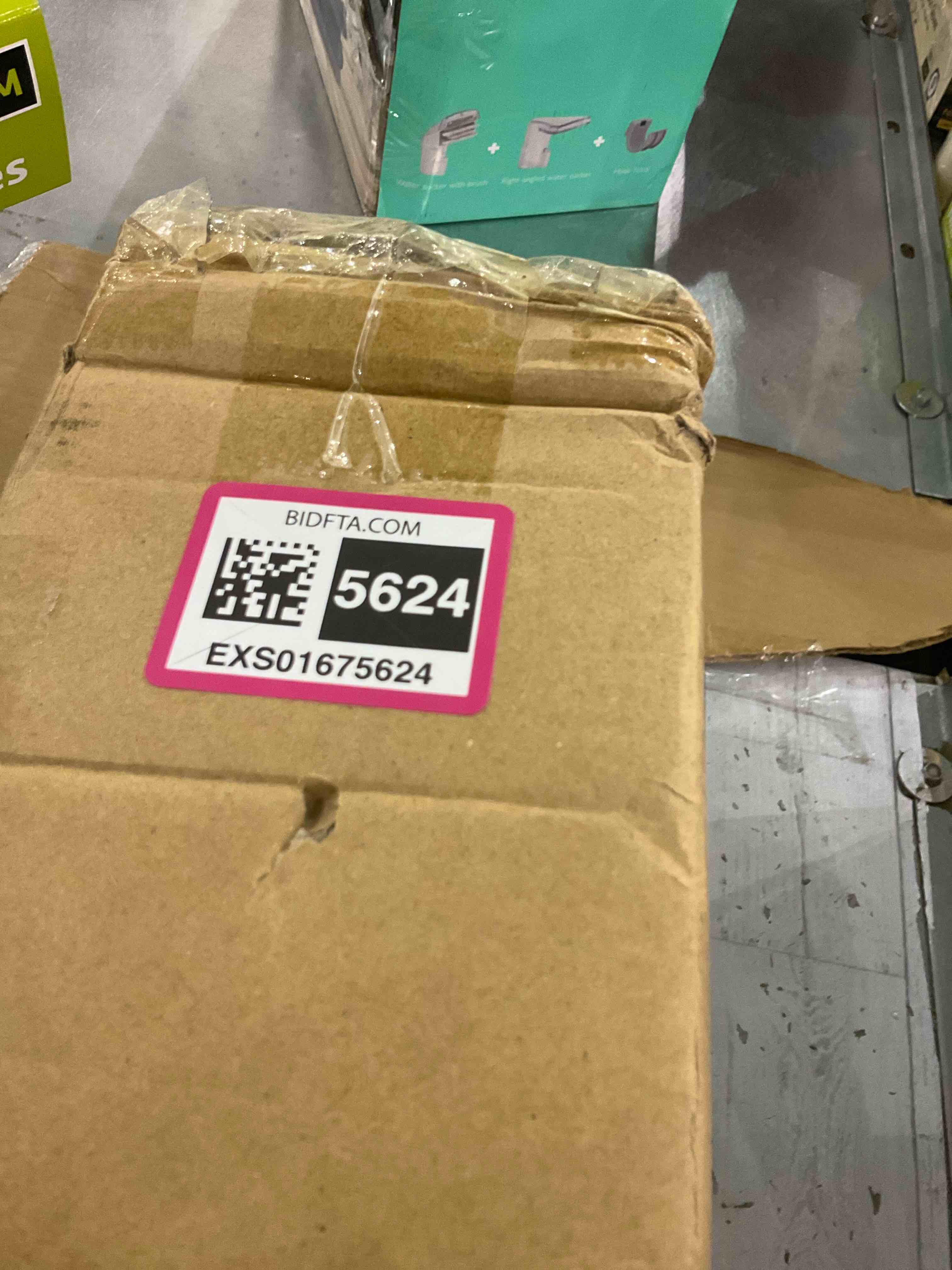 https://s3.amazonaws.com/lotting-images-prod/BargainHunt/EXS01675624_1713787992225.jpeg
