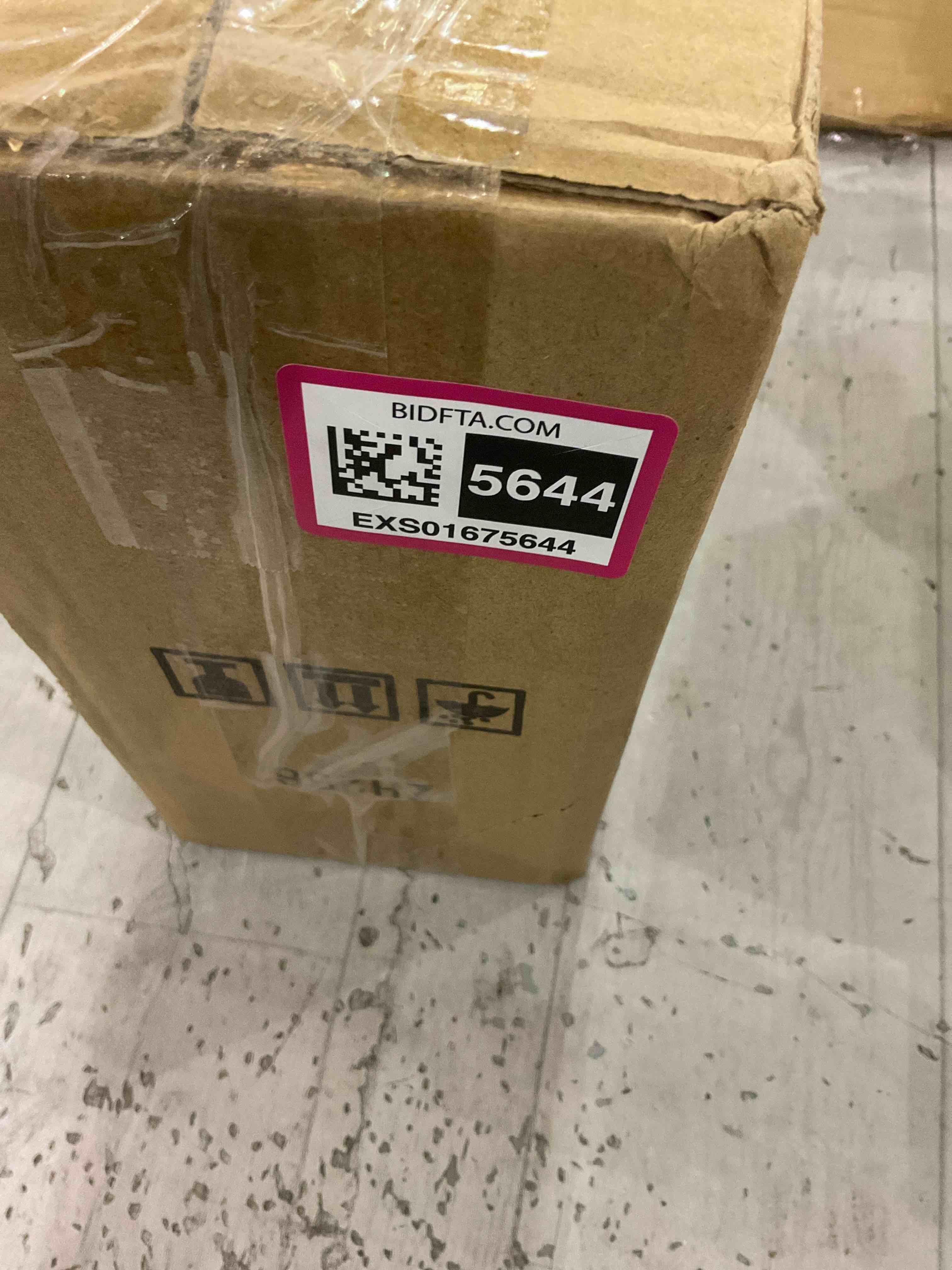 https://s3.amazonaws.com/lotting-images-prod/BargainHunt/EXS01675644_1713790166752.jpeg