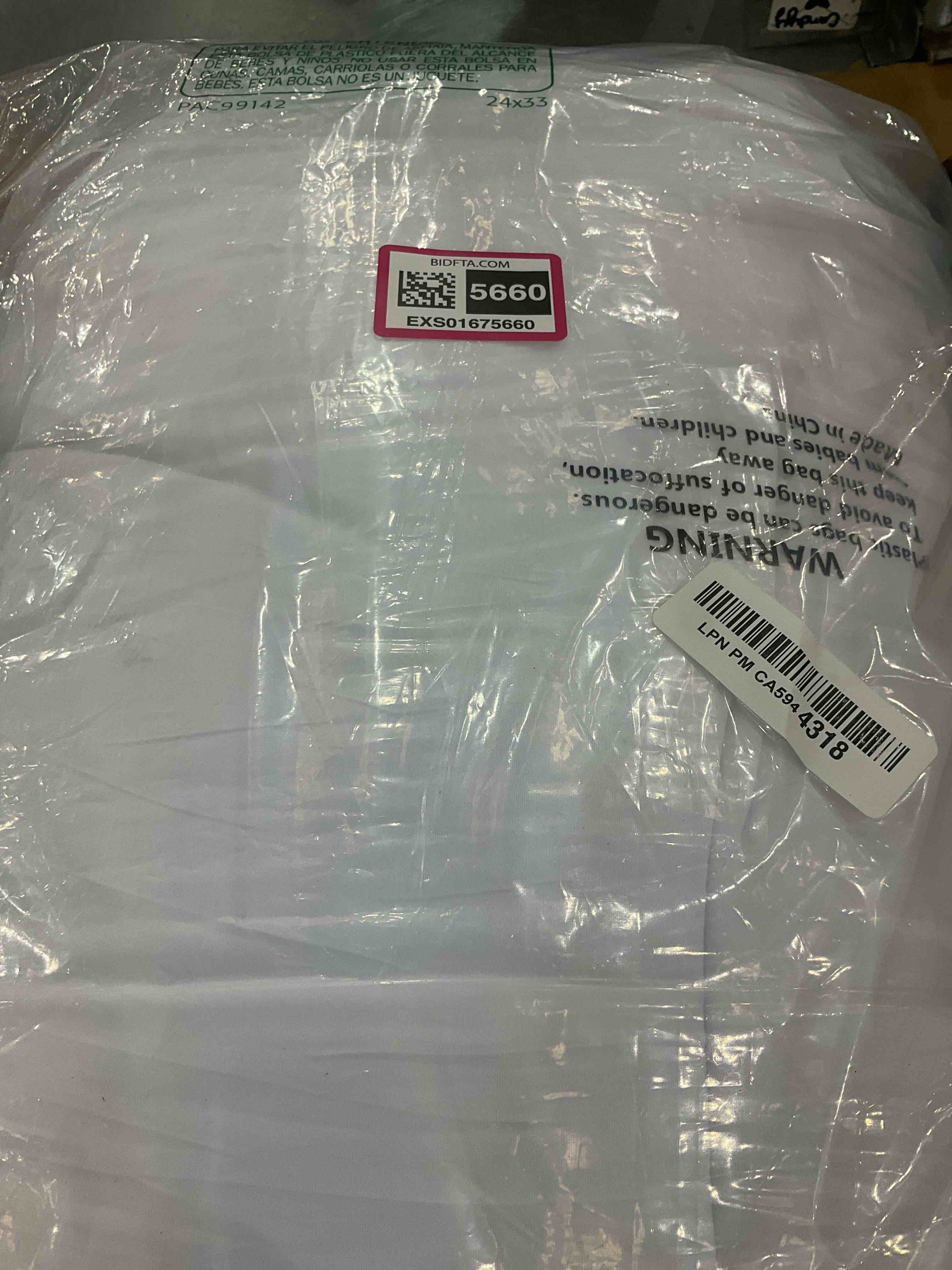 https://s3.amazonaws.com/lotting-images-prod/BargainHunt/EXS01675660_1713793622495.jpeg