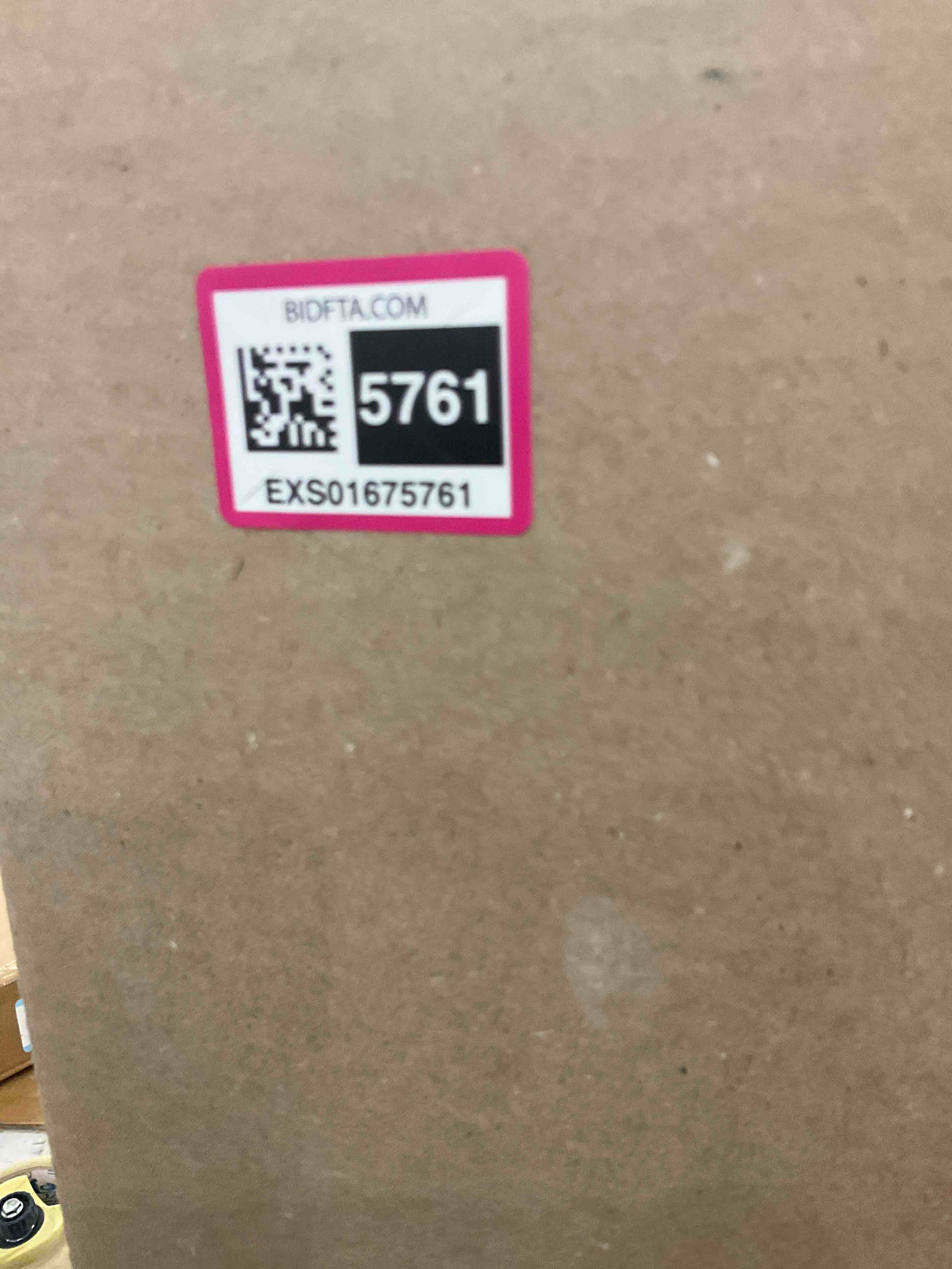 https://s3.amazonaws.com/lotting-images-prod/BargainHunt/EXS01675761_1713812485932.jpeg