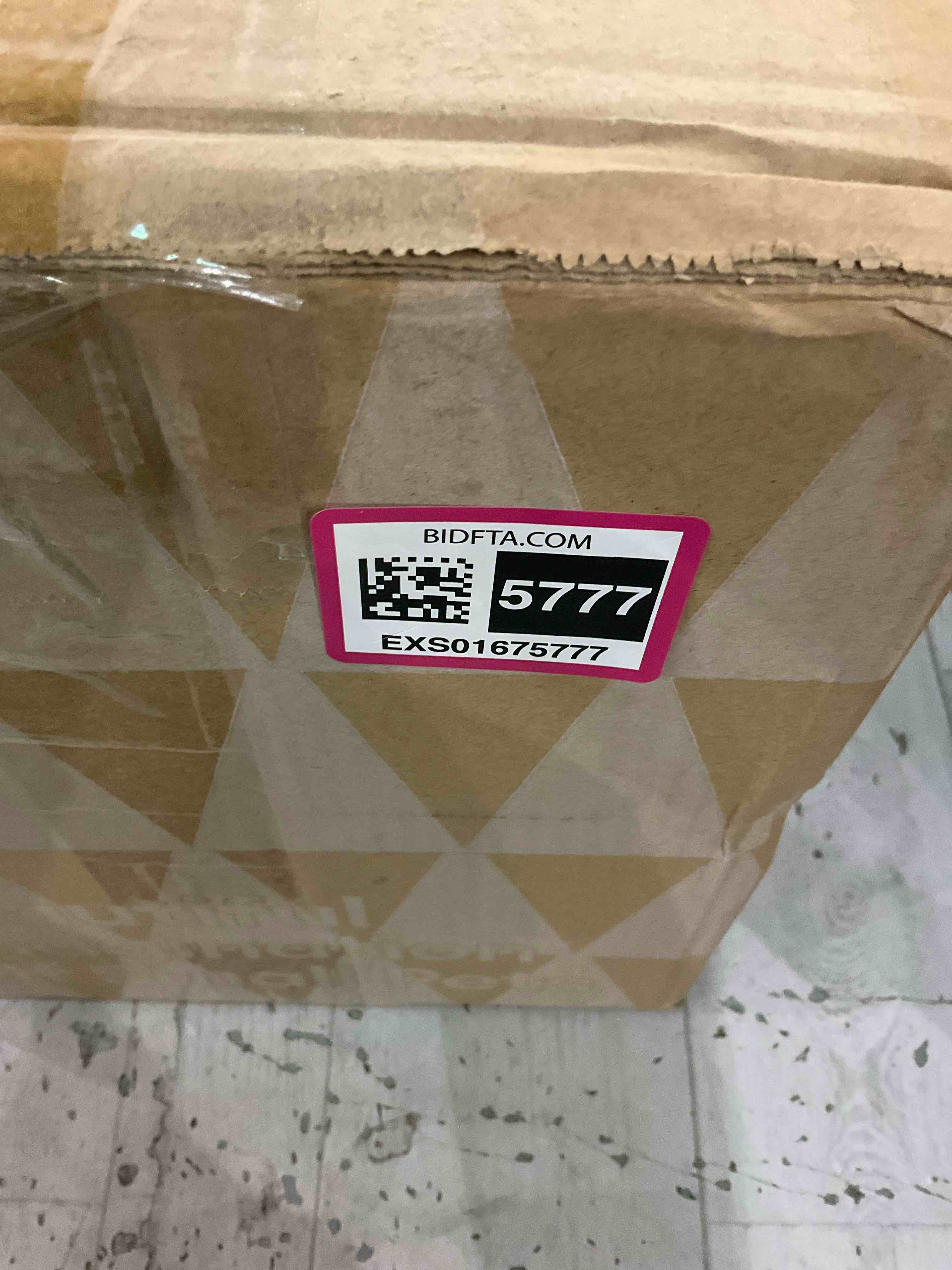 https://s3.amazonaws.com/lotting-images-prod/BargainHunt/EXS01675777_1713872480660.jpeg