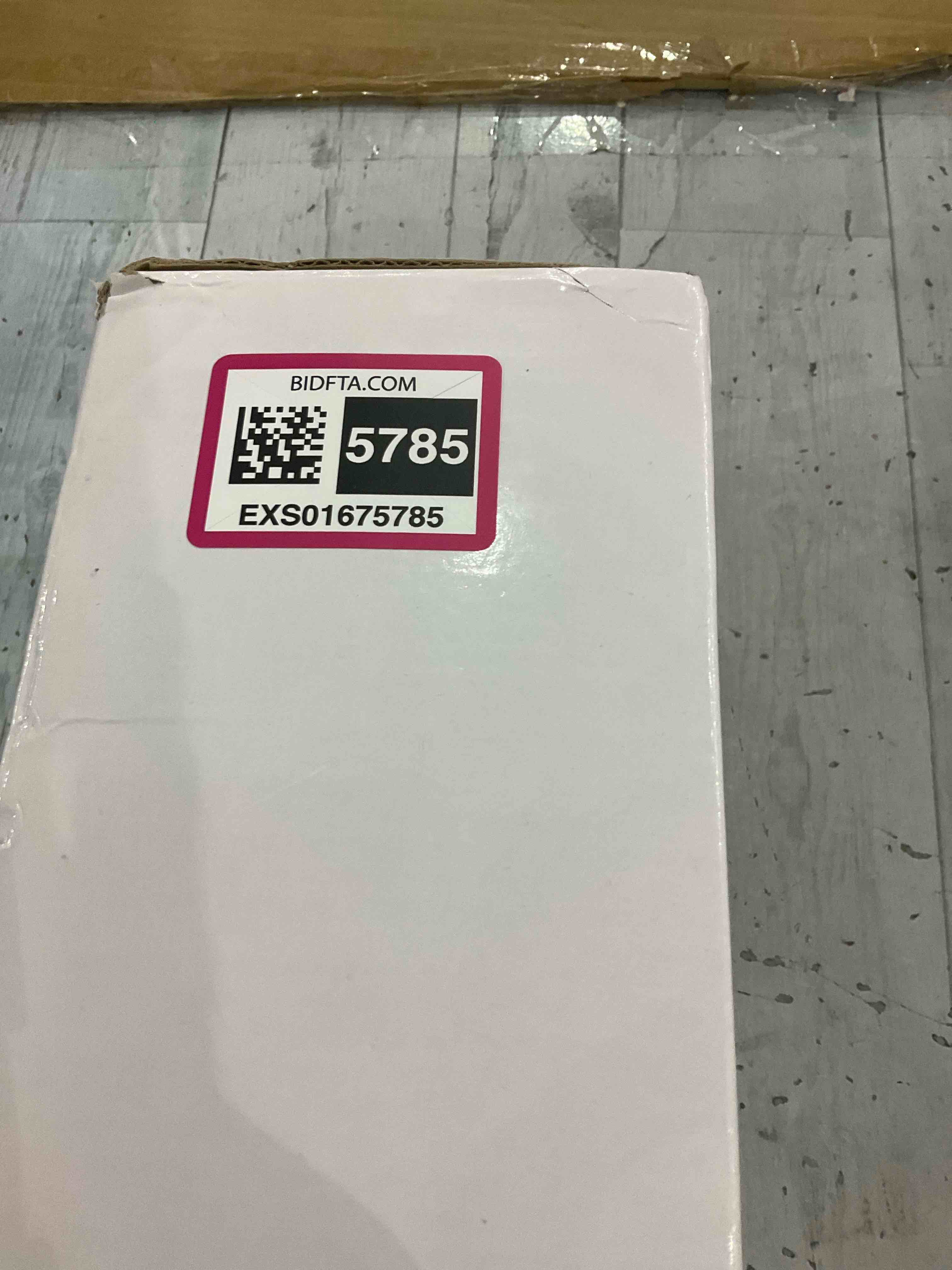 https://s3.amazonaws.com/lotting-images-prod/BargainHunt/EXS01675785_1713873267542.jpeg