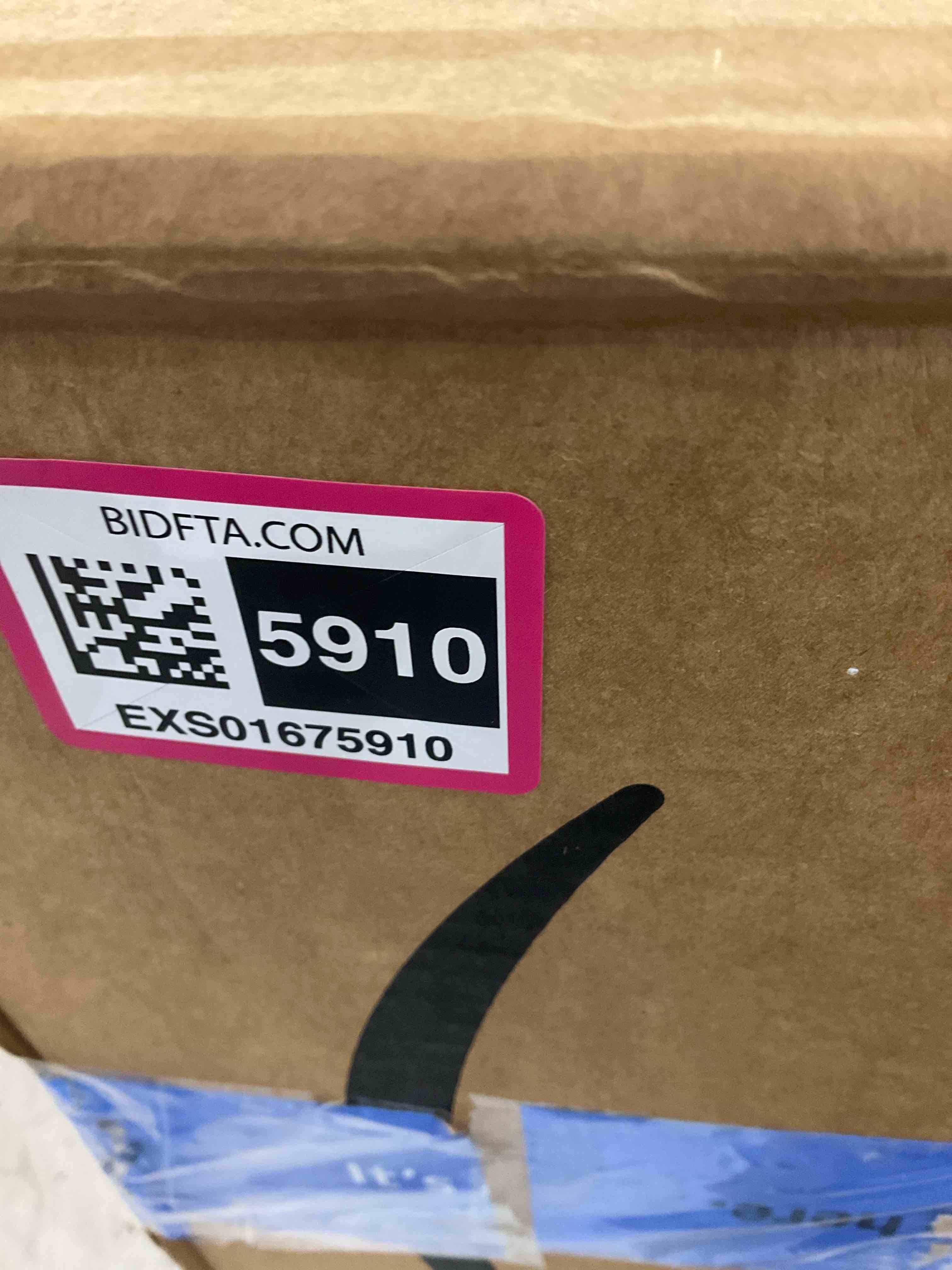 https://s3.amazonaws.com/lotting-images-prod/BargainHunt/EXS01675910_1713897506655.jpeg