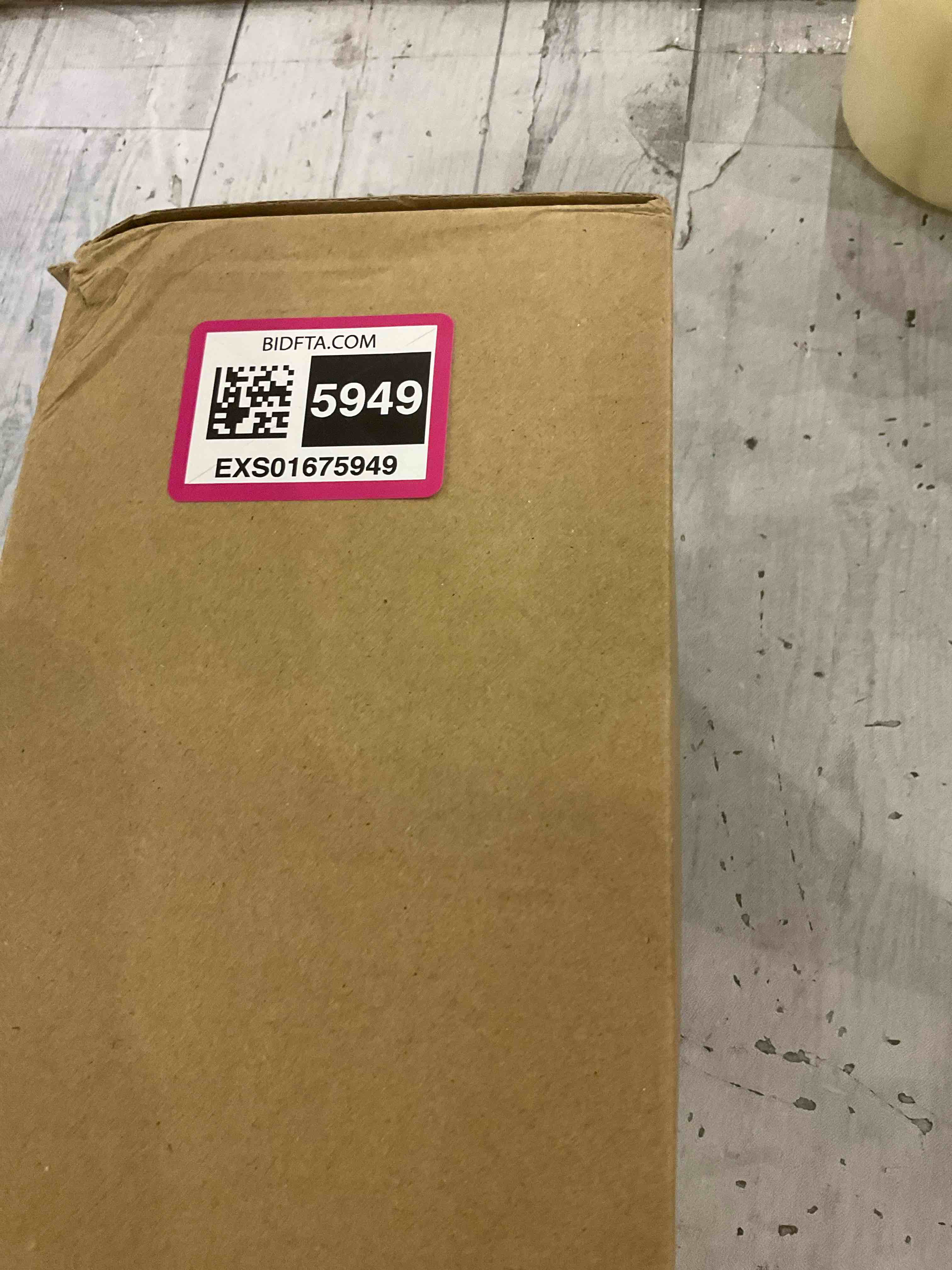 https://s3.amazonaws.com/lotting-images-prod/BargainHunt/EXS01675949_1713959975951.jpeg