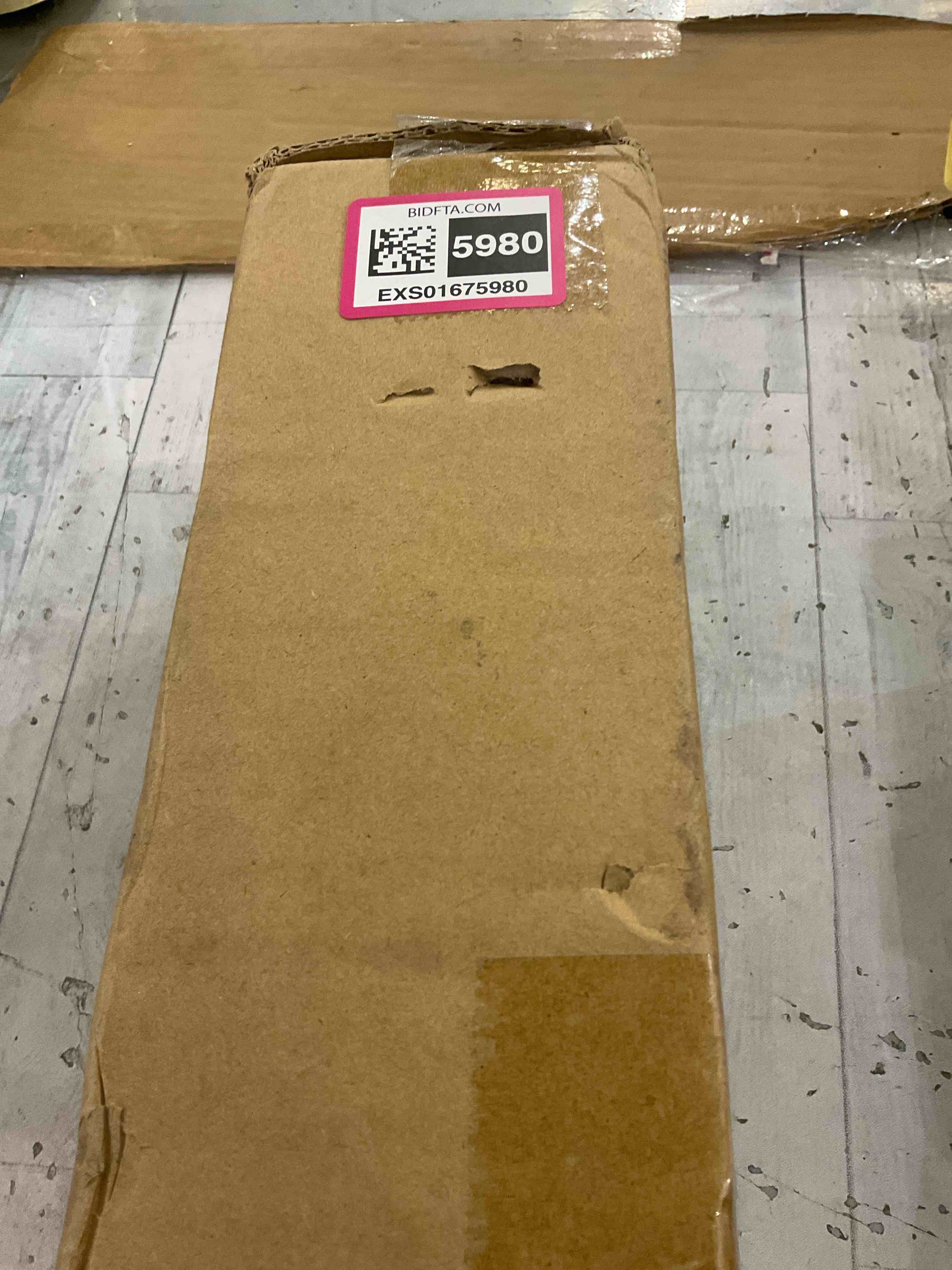 https://s3.amazonaws.com/lotting-images-prod/BargainHunt/EXS01675980_1713965351578.jpeg