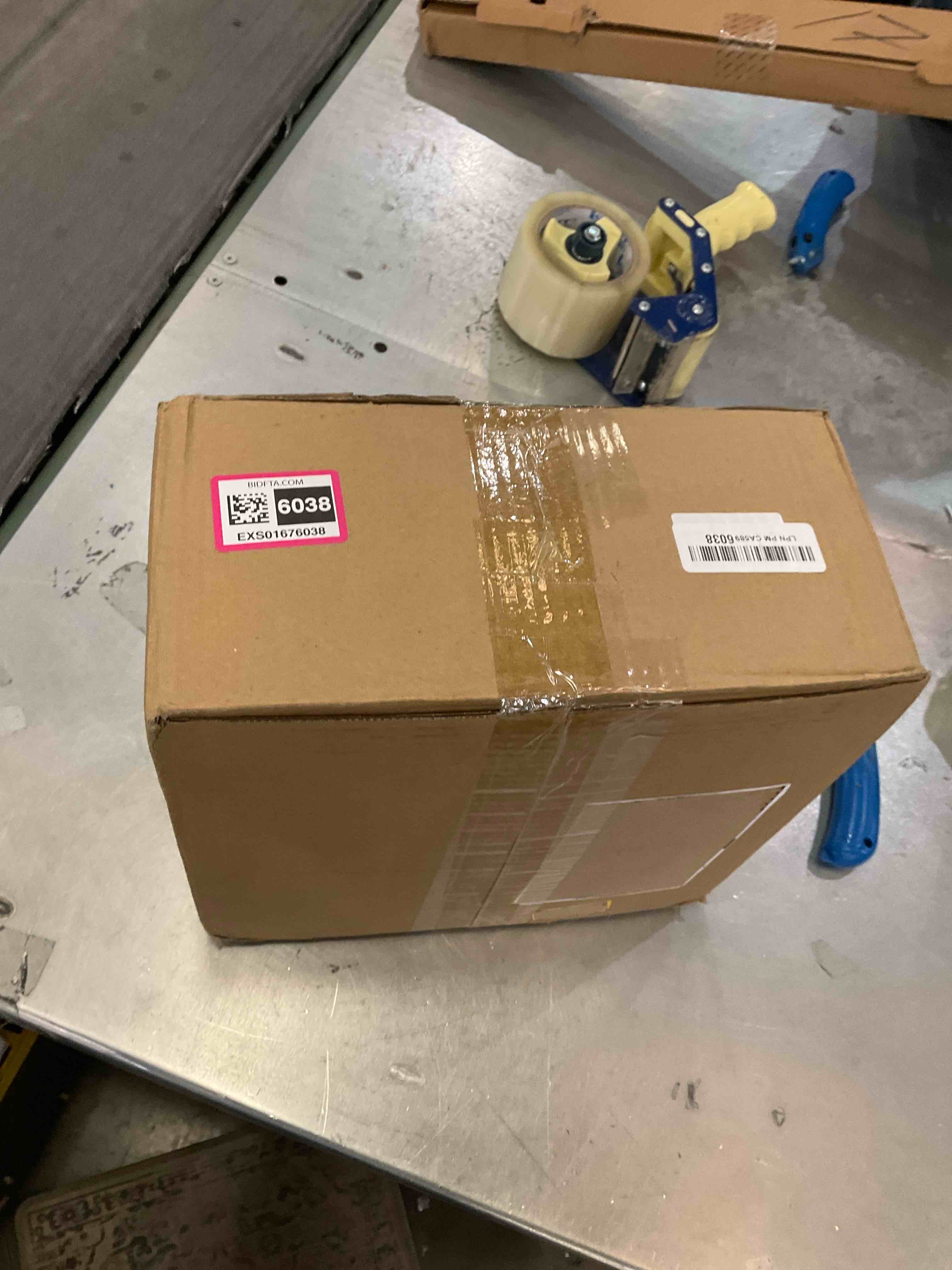 https://s3.amazonaws.com/lotting-images-prod/BargainHunt/EXS01676038_1713898924028.jpeg