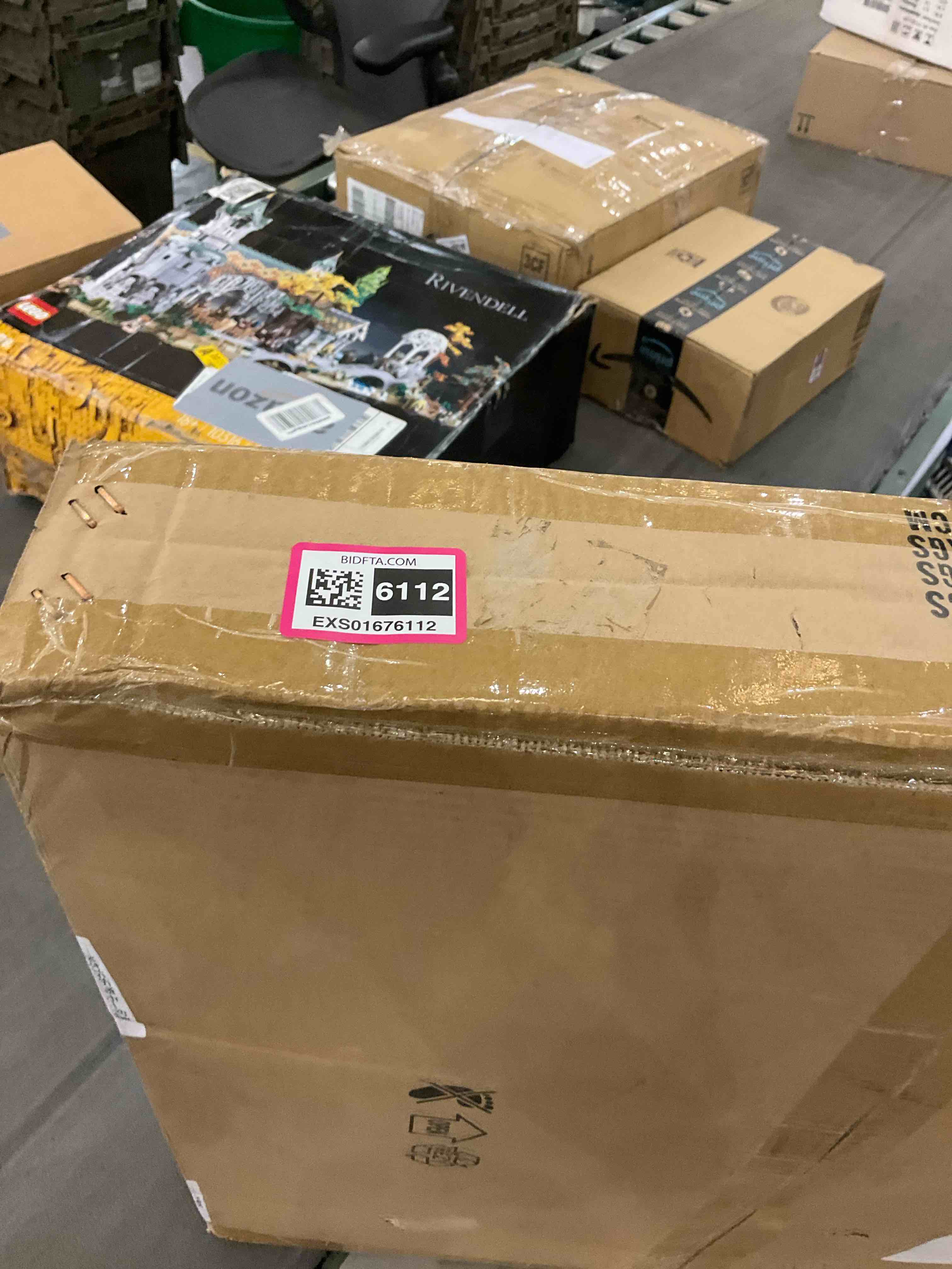 https://s3.amazonaws.com/lotting-images-prod/BargainHunt/EXS01676112_1714052086570.jpeg