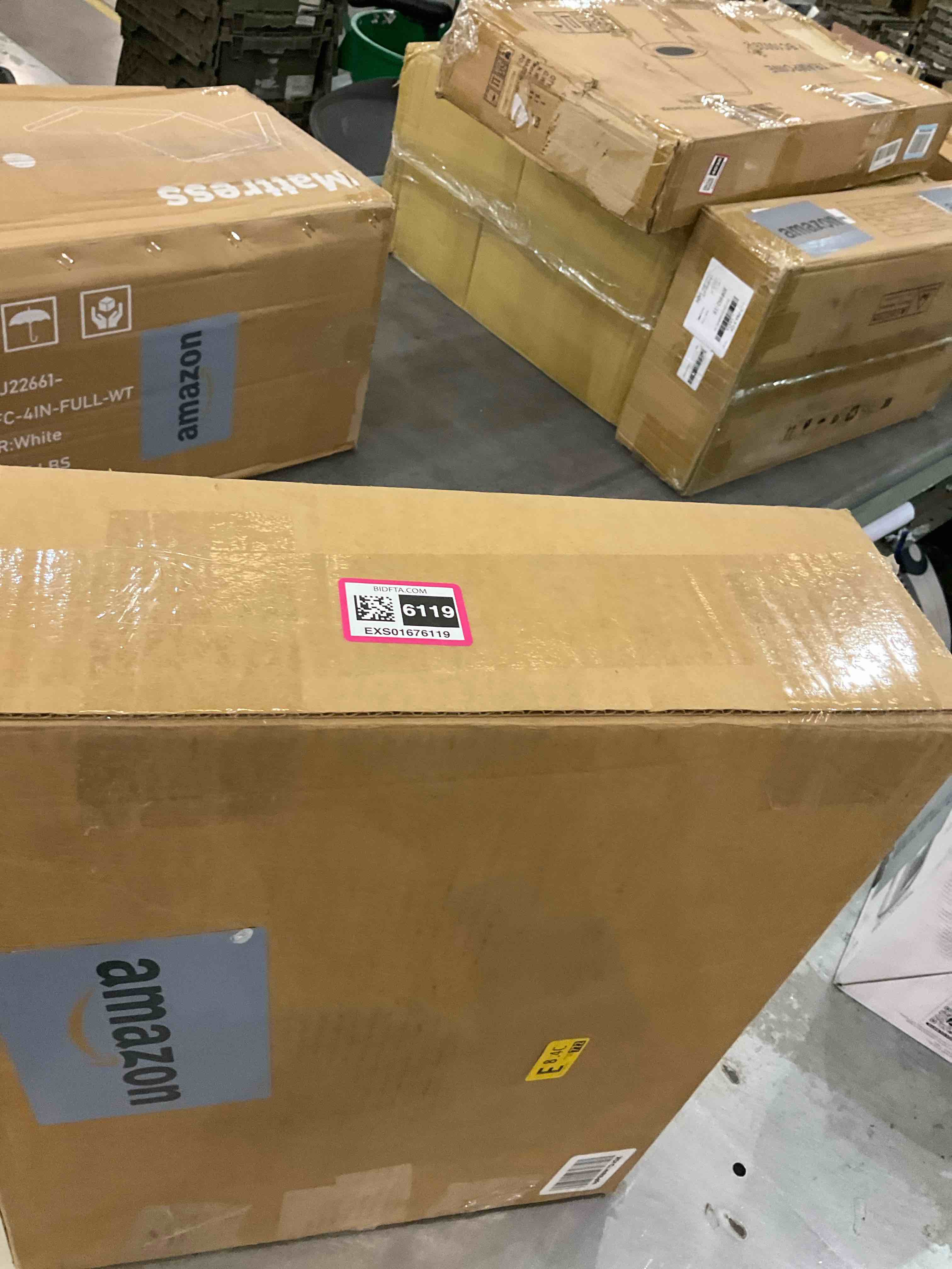 https://s3.amazonaws.com/lotting-images-prod/BargainHunt/EXS01676119_1714053041986.jpeg
