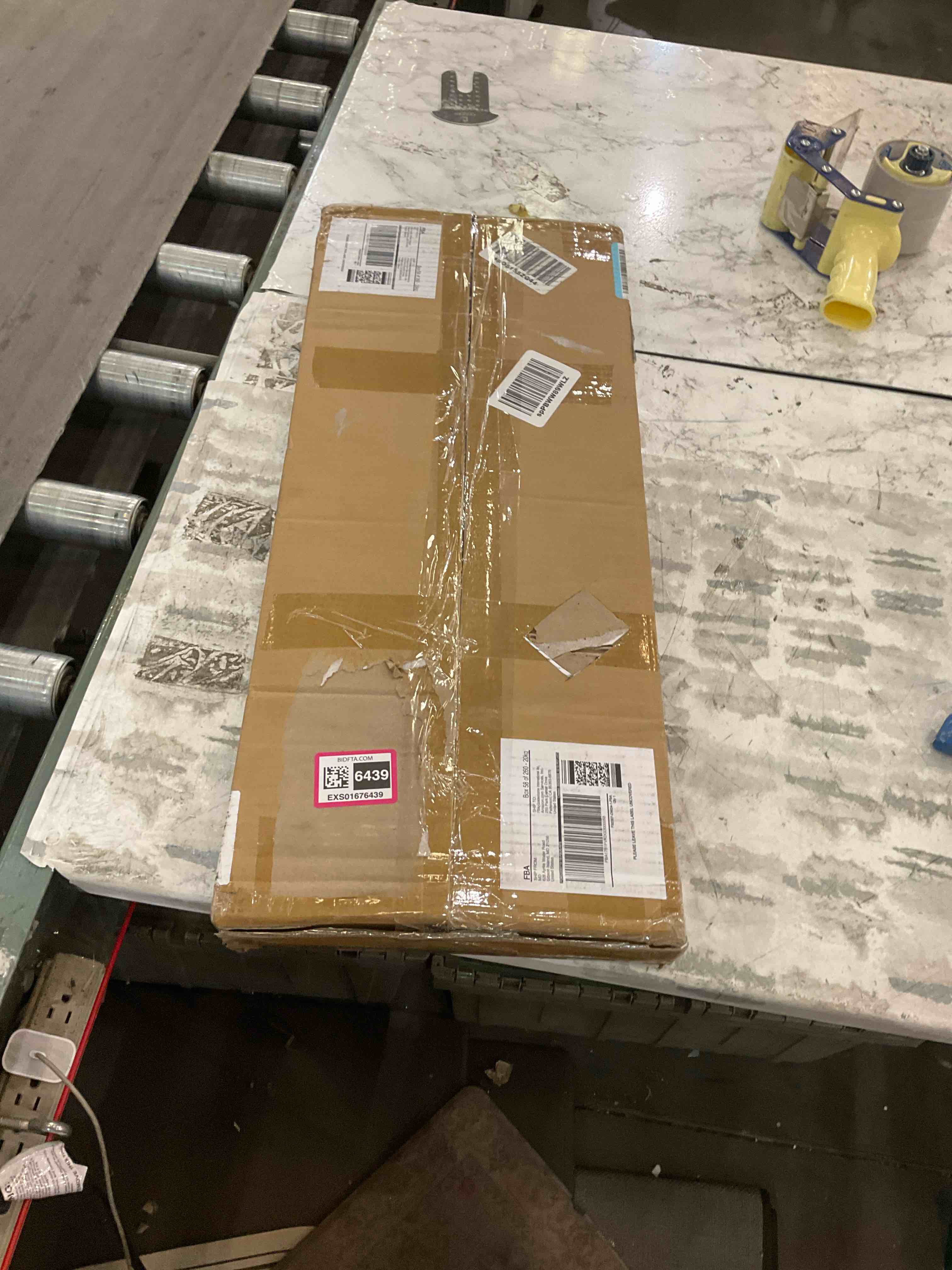 https://s3.amazonaws.com/lotting-images-prod/BargainHunt/EXS01676439_1714668166335.jpeg
