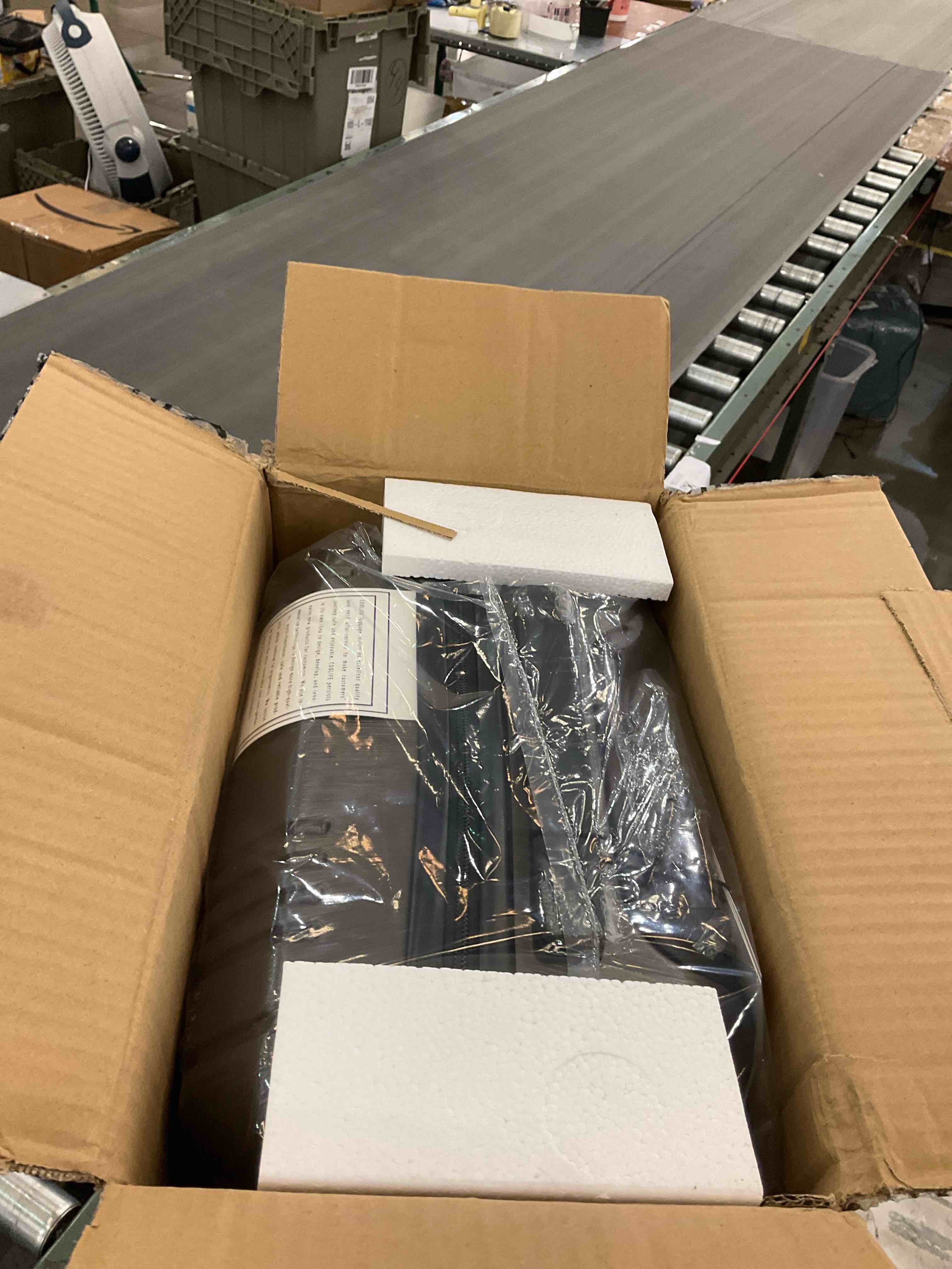 https://s3.amazonaws.com/lotting-images-prod/BargainHunt/EXS01676489_1714675766483.jpeg