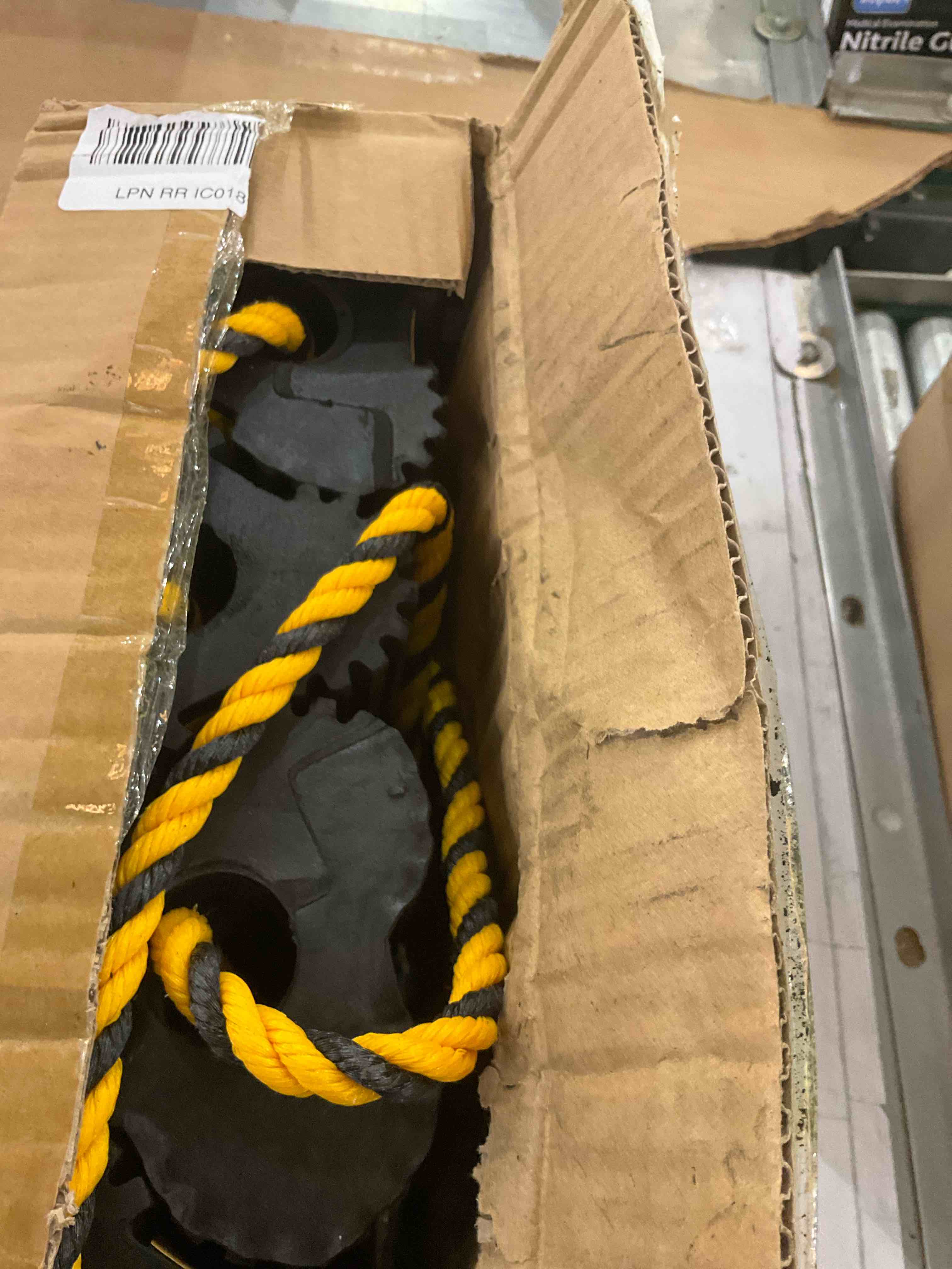 https://s3.amazonaws.com/lotting-images-prod/BargainHunt/EXS01676538_1713973506463.jpeg