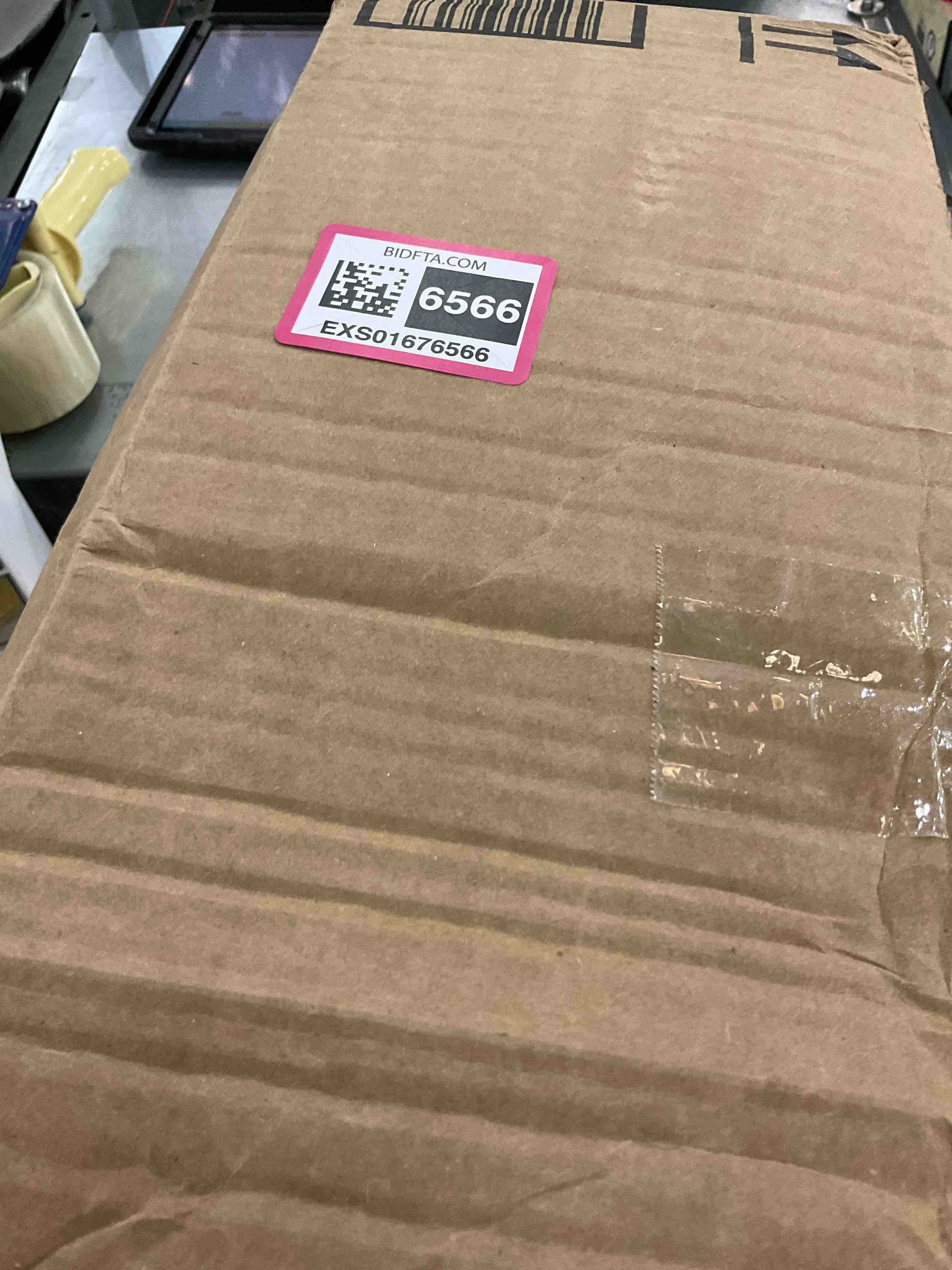 https://s3.amazonaws.com/lotting-images-prod/BargainHunt/EXS01676566_1713979980949.jpeg