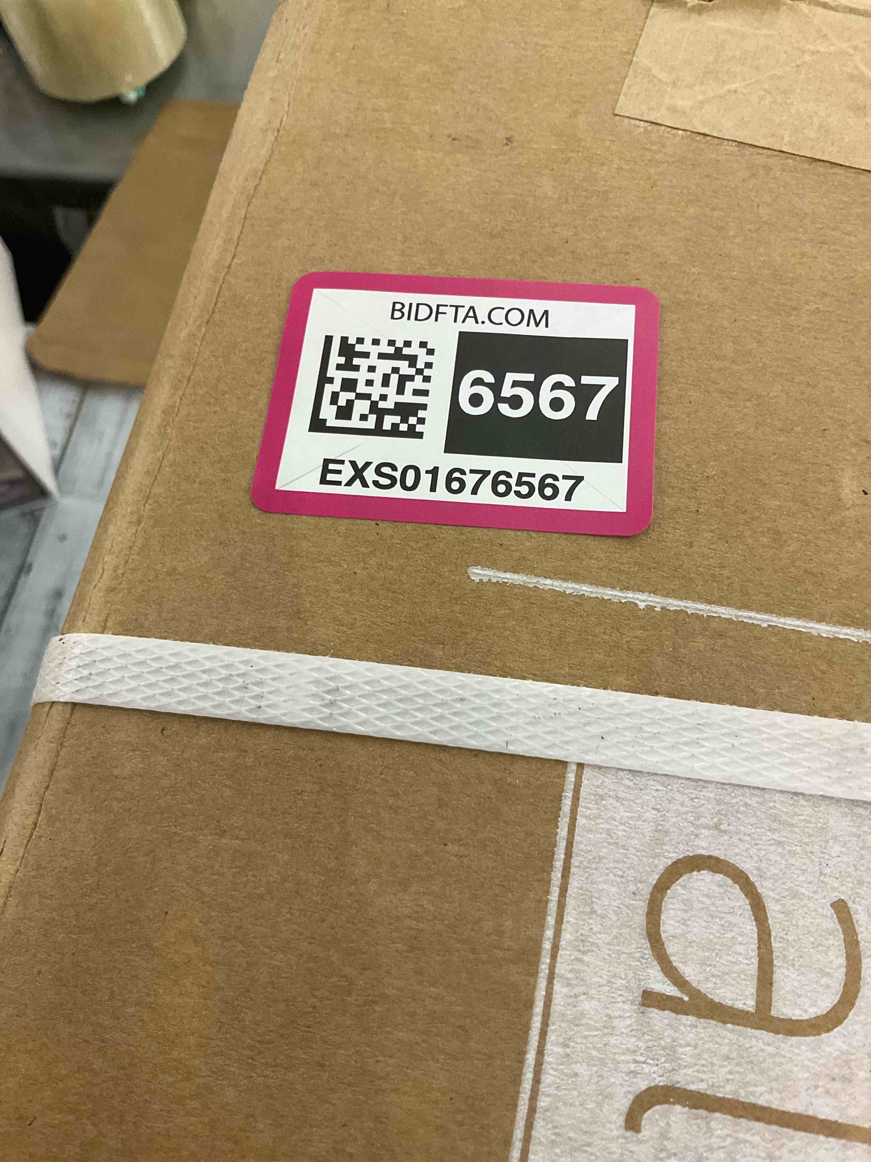 https://s3.amazonaws.com/lotting-images-prod/BargainHunt/EXS01676567_1713980035812.jpeg