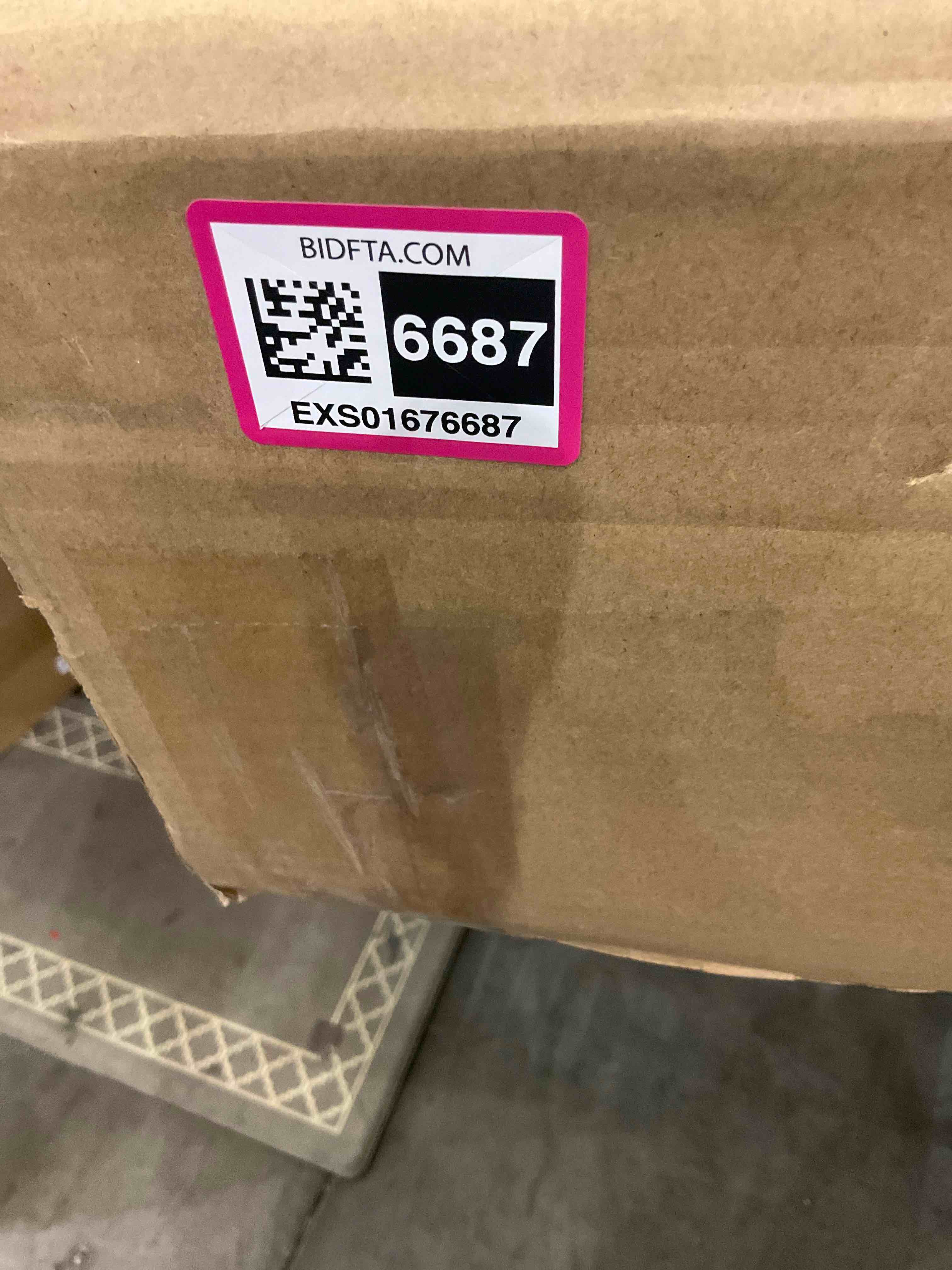 https://s3.amazonaws.com/lotting-images-prod/BargainHunt/EXS01676687_1714054912392.jpeg
