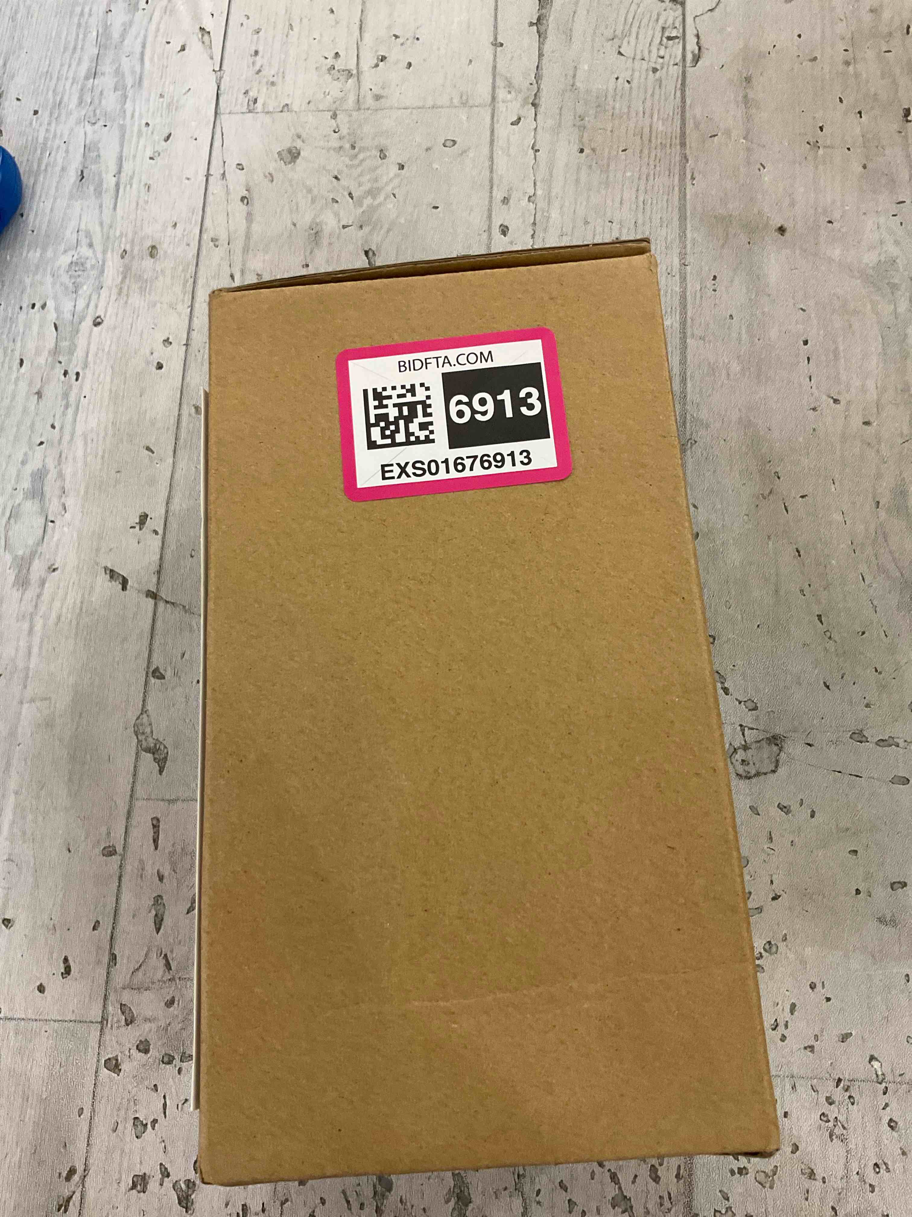 https://s3.amazonaws.com/lotting-images-prod/BargainHunt/EXS01676913_1714156968143.jpeg