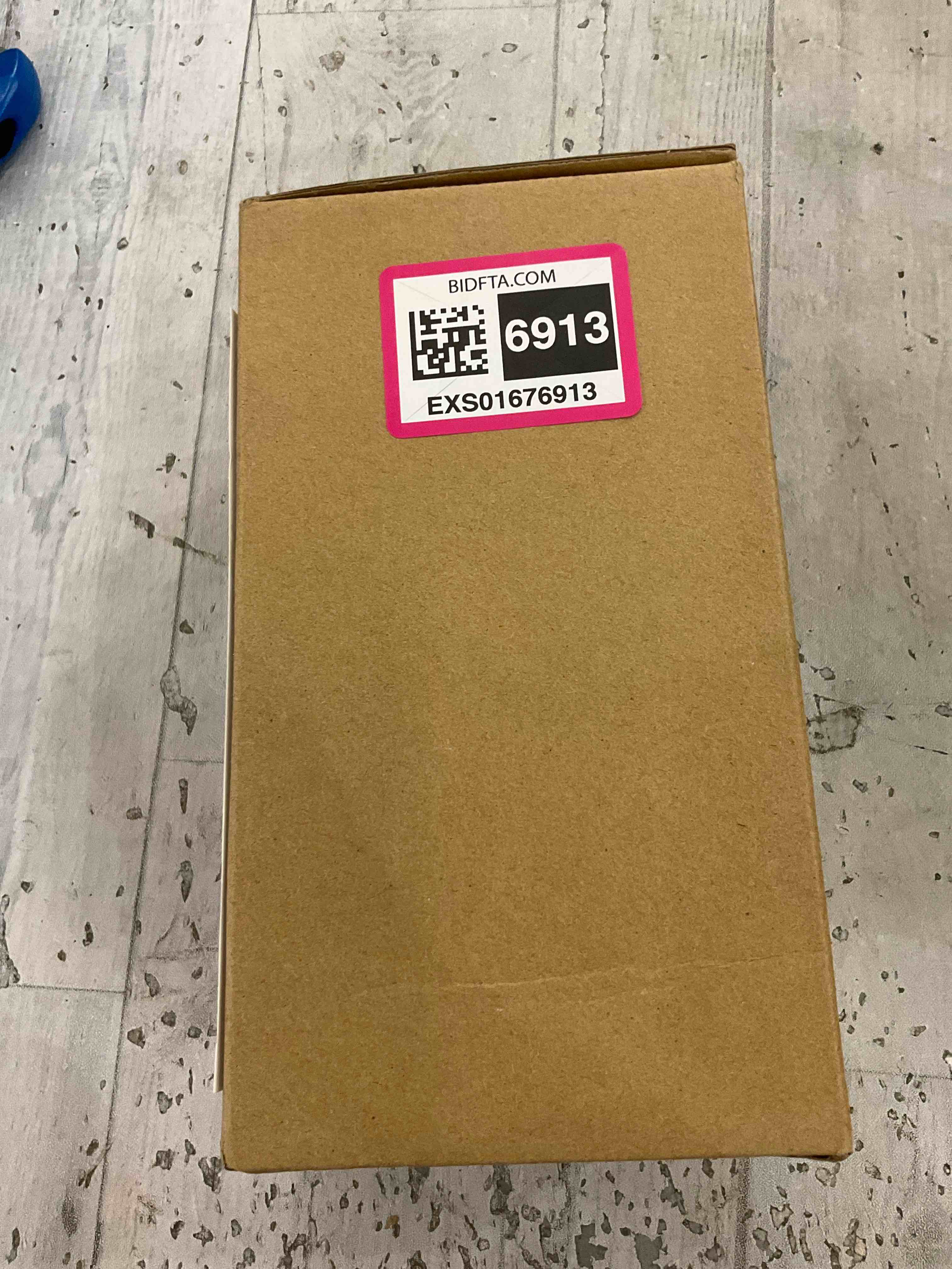 https://s3.amazonaws.com/lotting-images-prod/BargainHunt/EXS01676913_1714156972185.jpeg