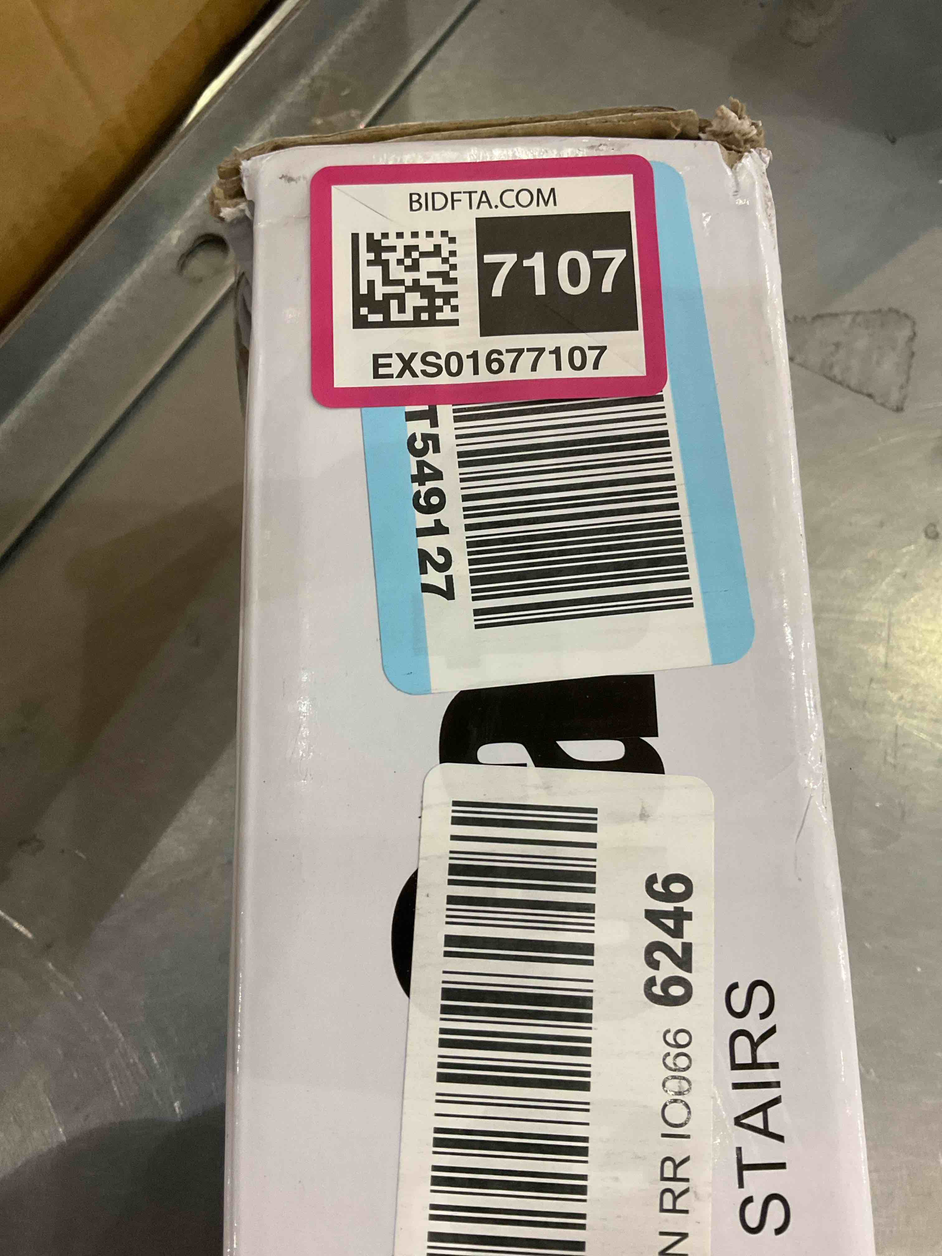 https://s3.amazonaws.com/lotting-images-prod/BargainHunt/EXS01677107_1714047241819.jpeg