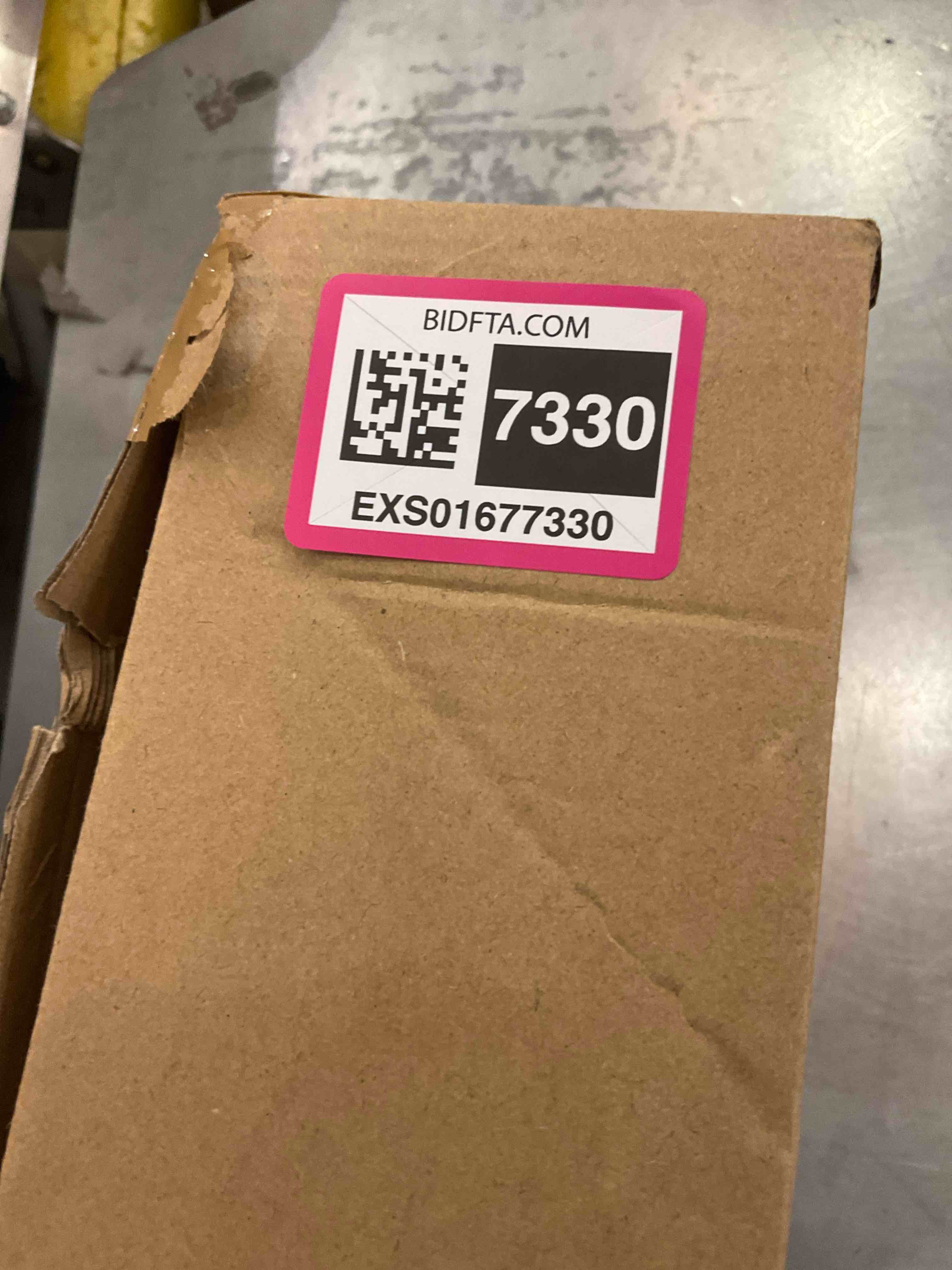 https://s3.amazonaws.com/lotting-images-prod/BargainHunt/EXS01677330_1714411513282.jpeg