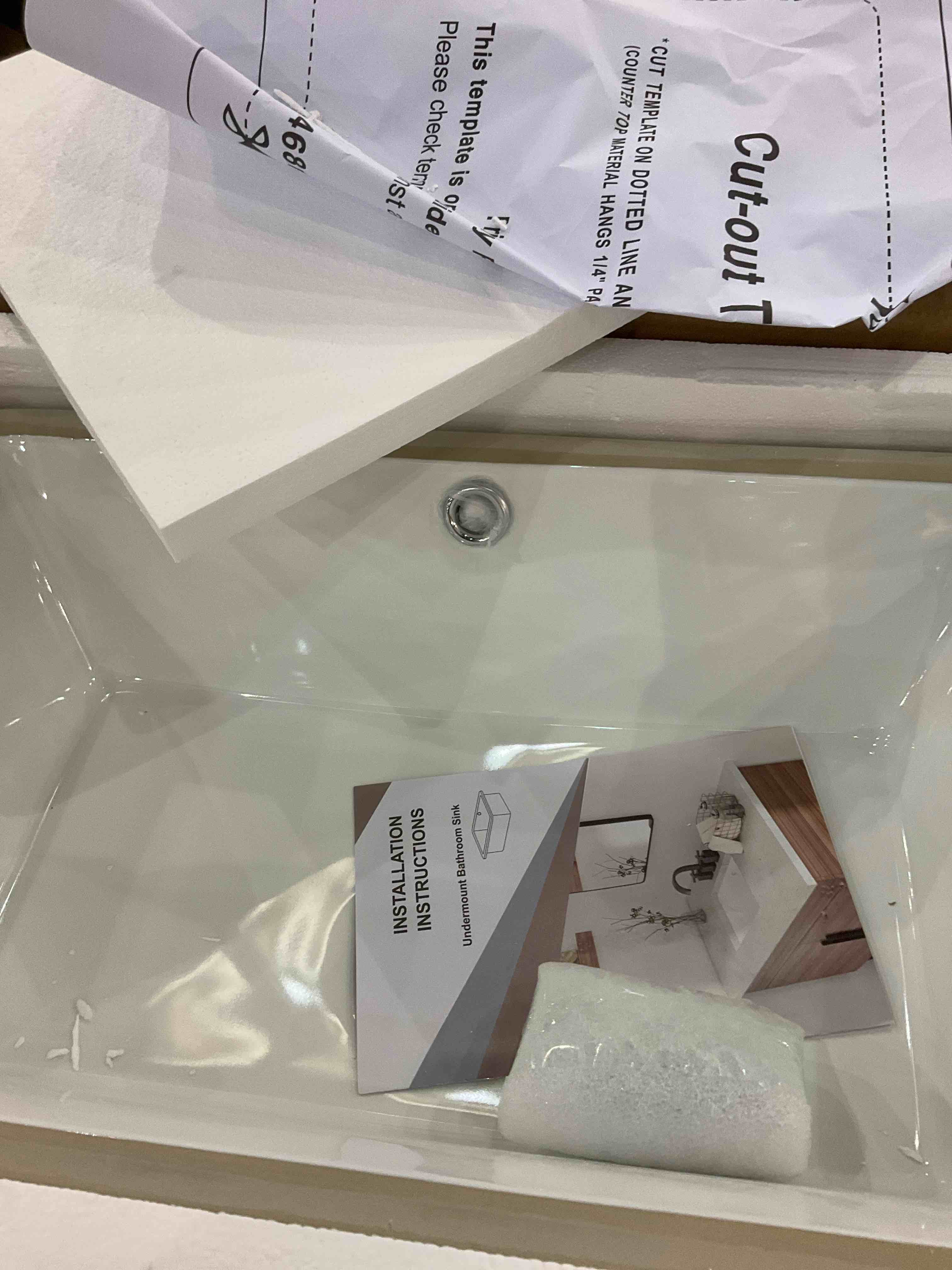 https://s3.amazonaws.com/lotting-images-prod/BargainHunt/EXS01677491_1714491251648.jpeg